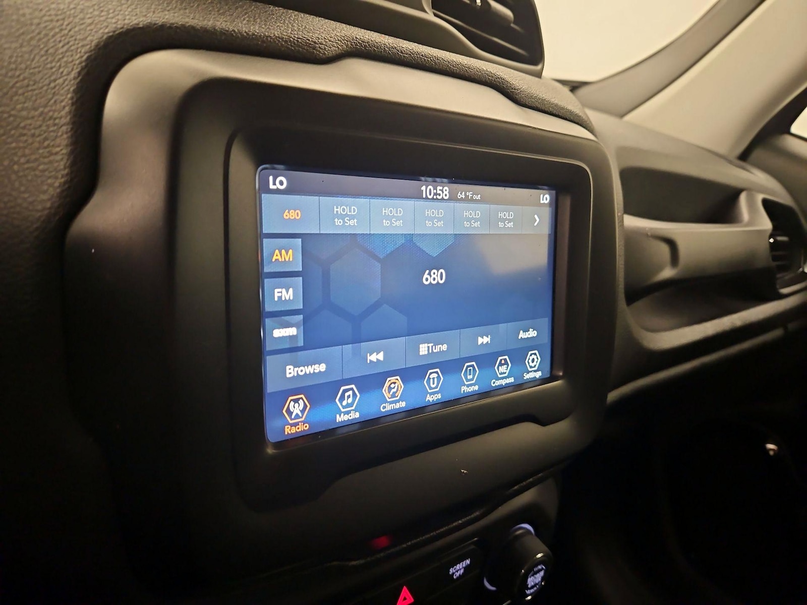 2019 Jeep Renegade Altitude Package - Photo 16