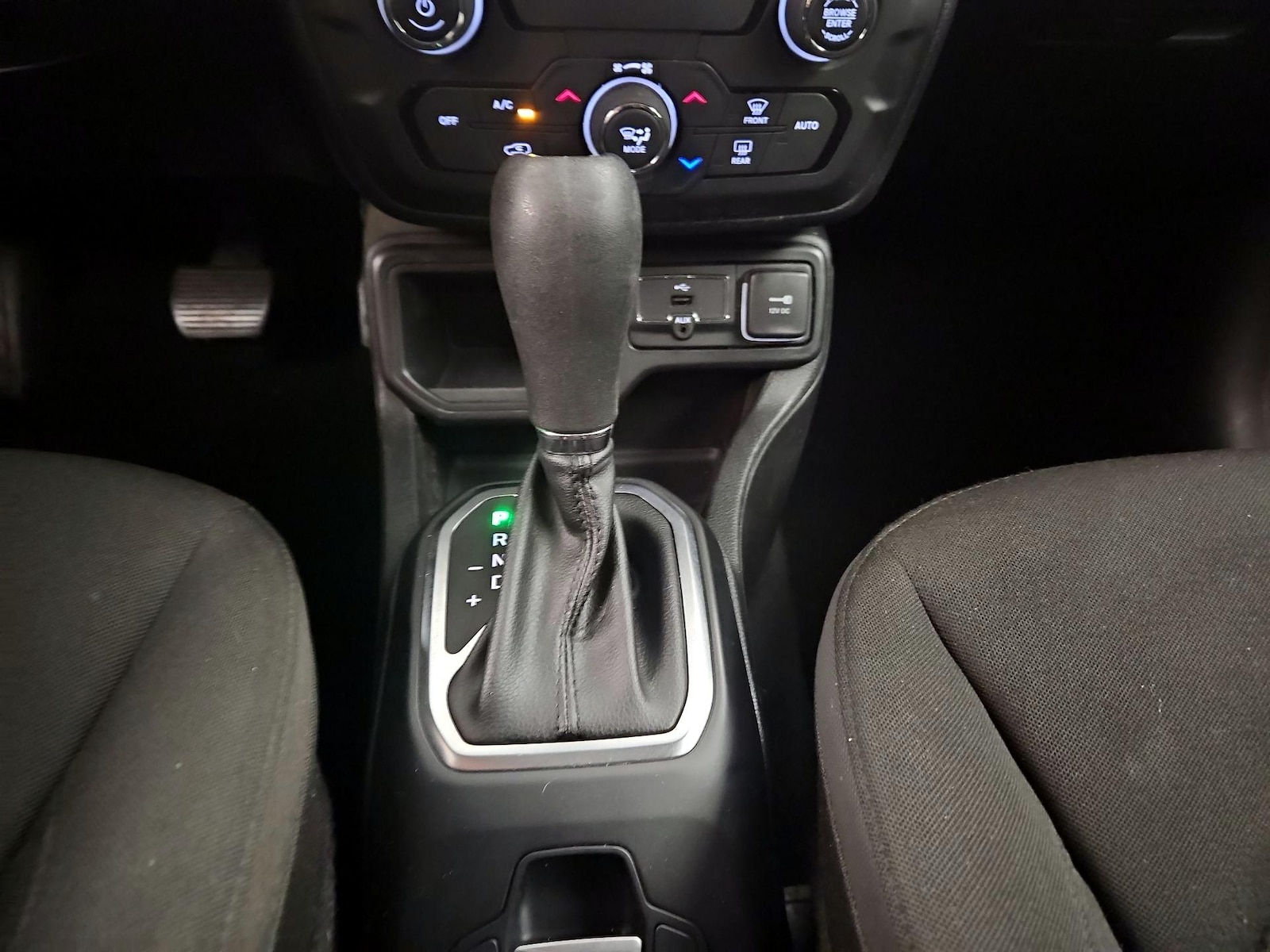 2019 Jeep Renegade Altitude Package - Photo 18