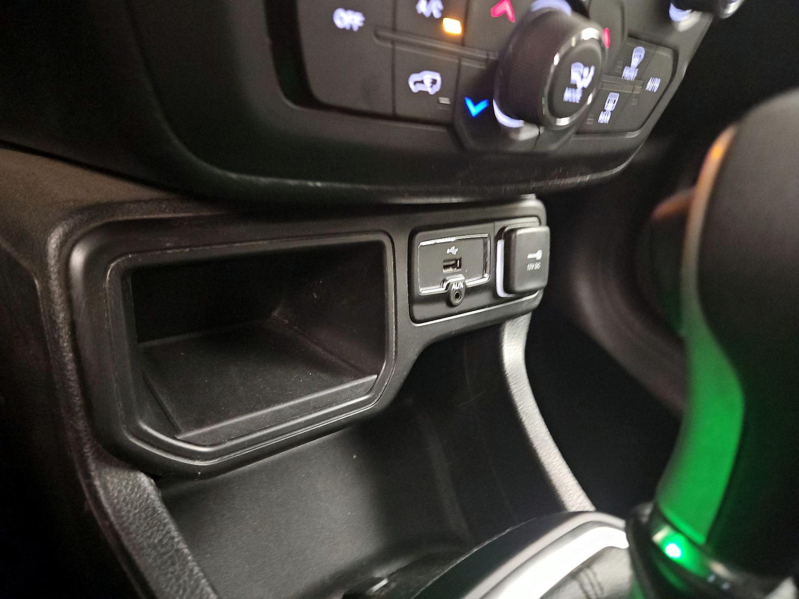 2019 Jeep Renegade Altitude Package - Photo 19