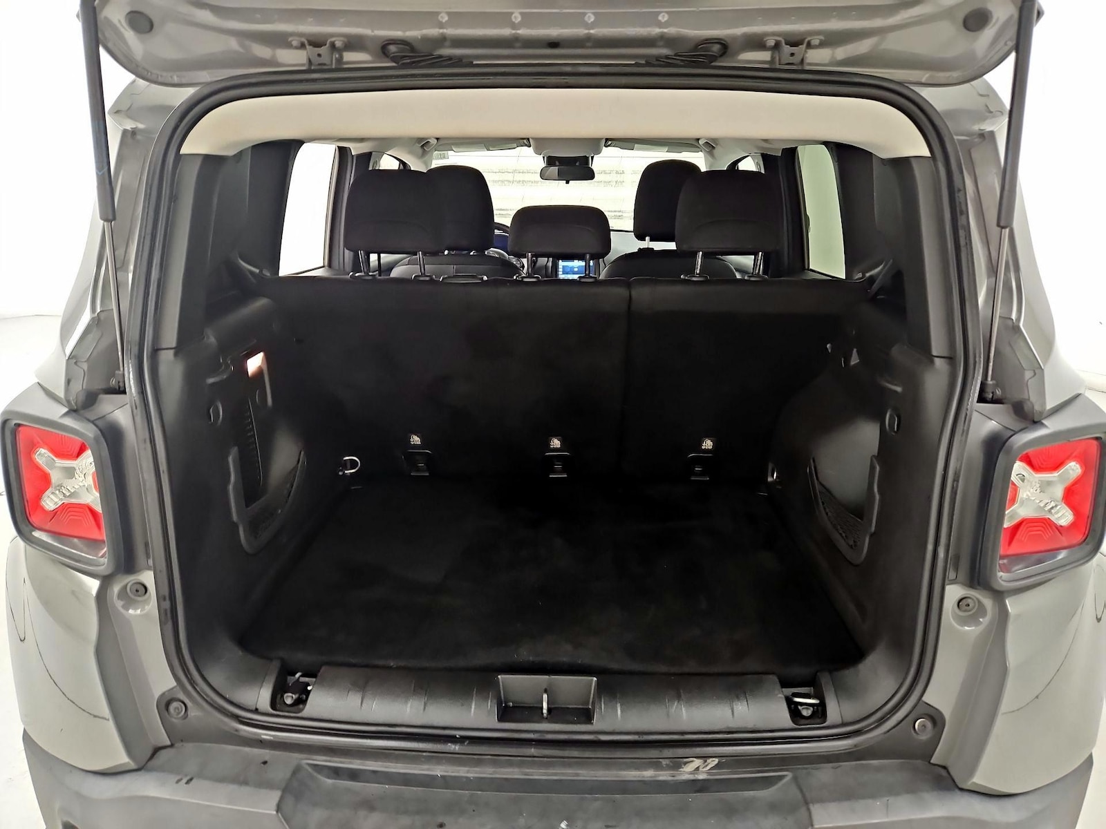 2019 Jeep Renegade Altitude Package - Photo 21