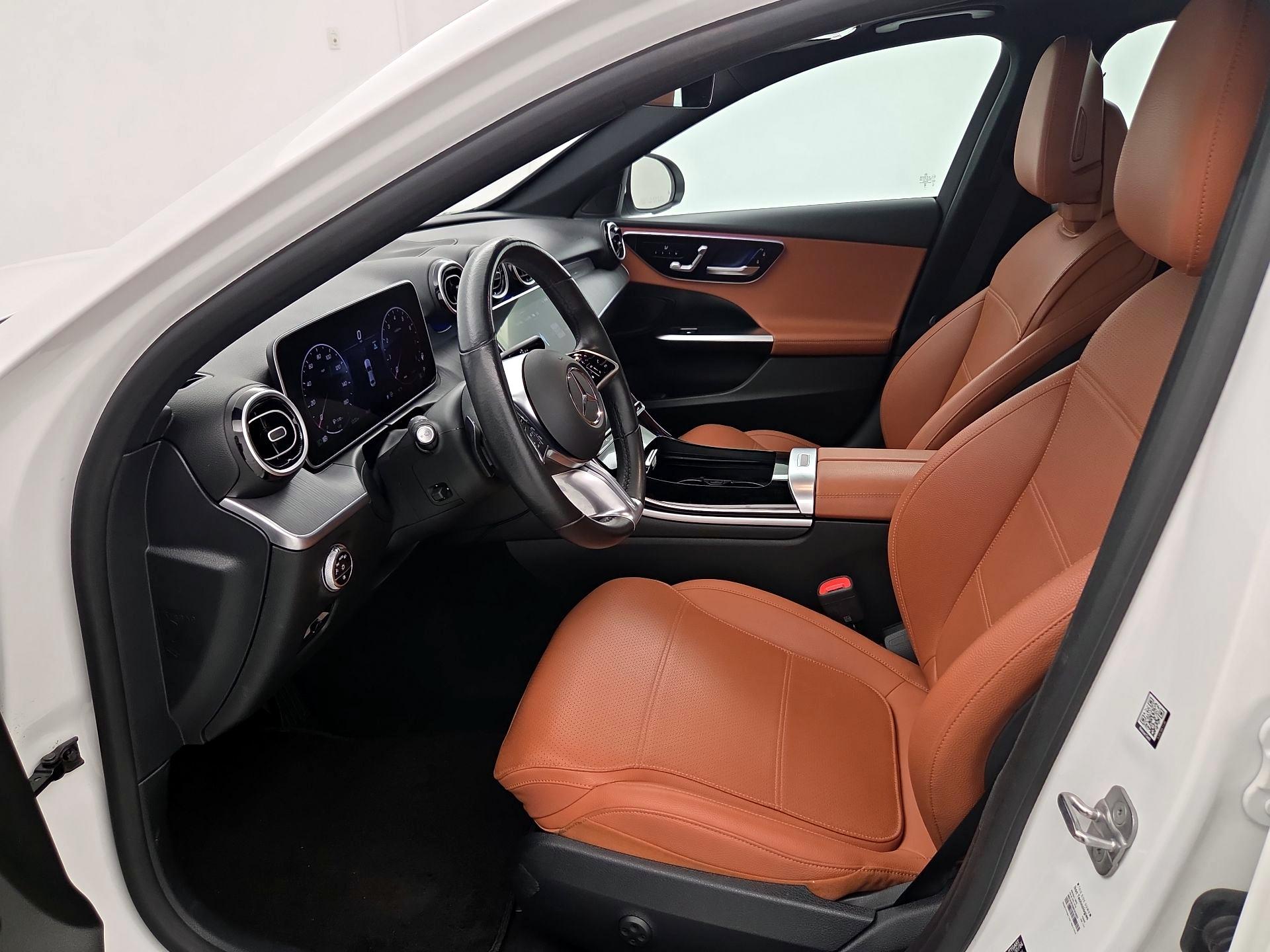 Thumbnail: 2025 Mercedes-Benz C-Class - 11