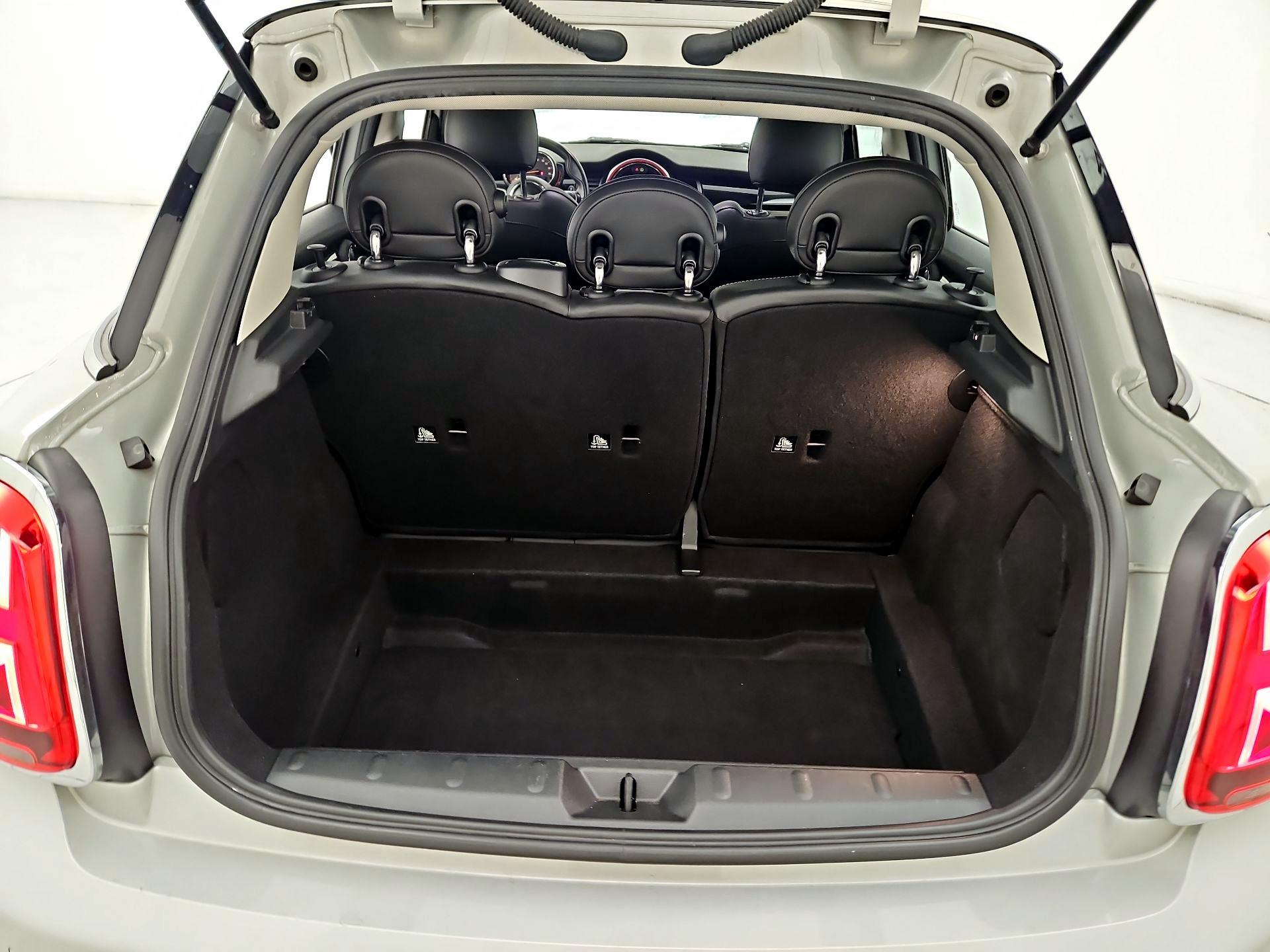 Thumbnail: 2020 MINI Cooper Hardtop - 20