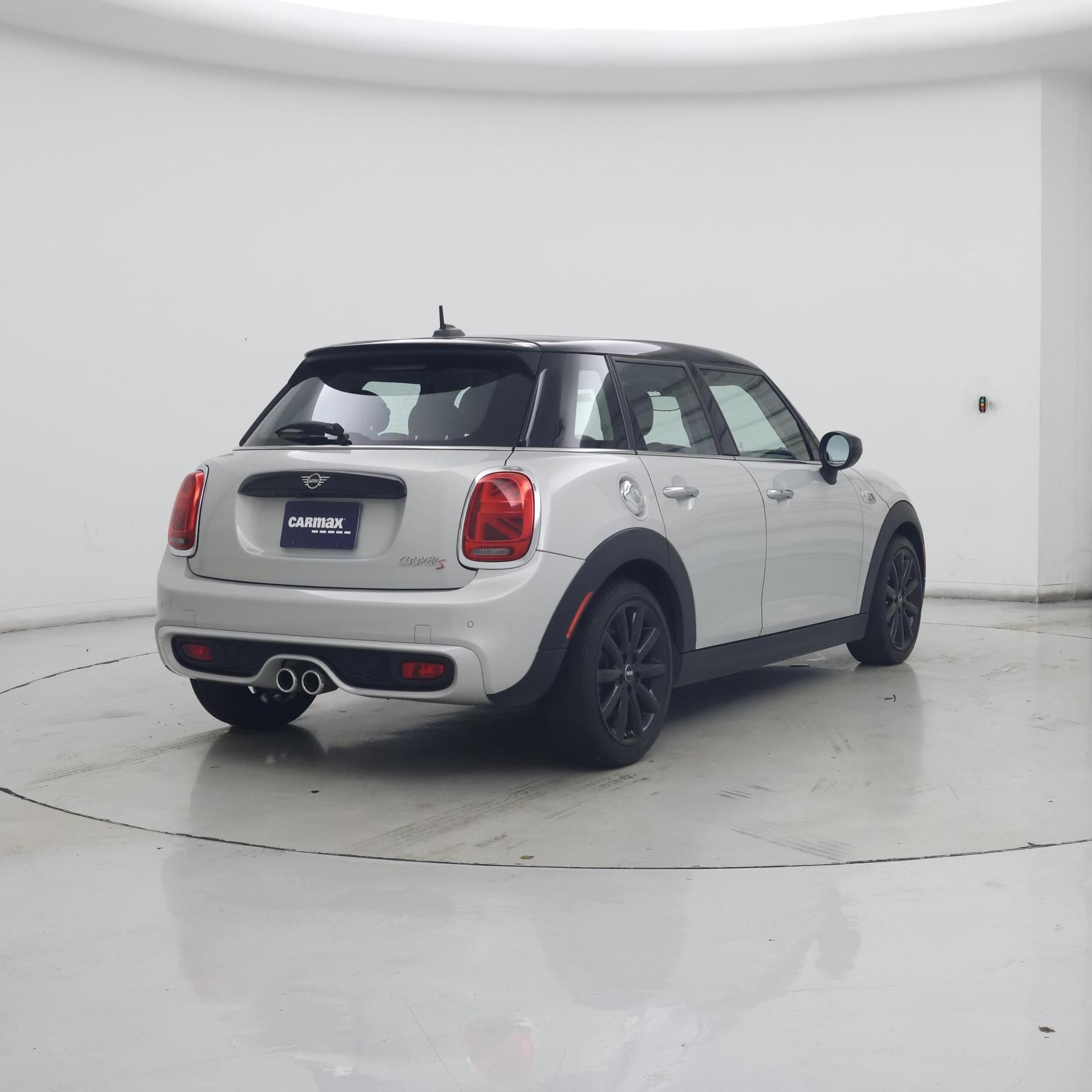 Thumbnail: 2020 MINI Cooper Hardtop - 8