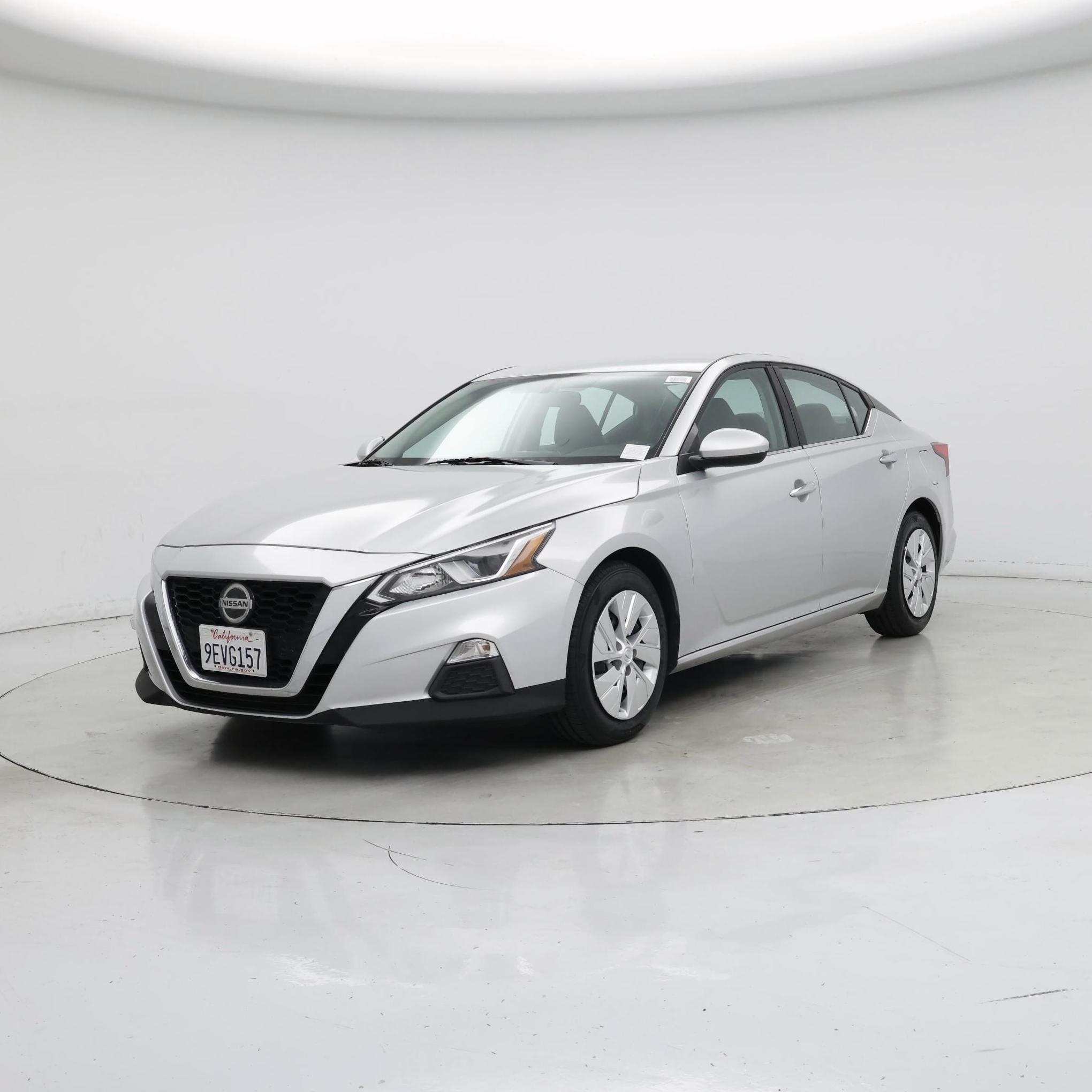 Thumbnail: 2020 Nissan Altima - 4