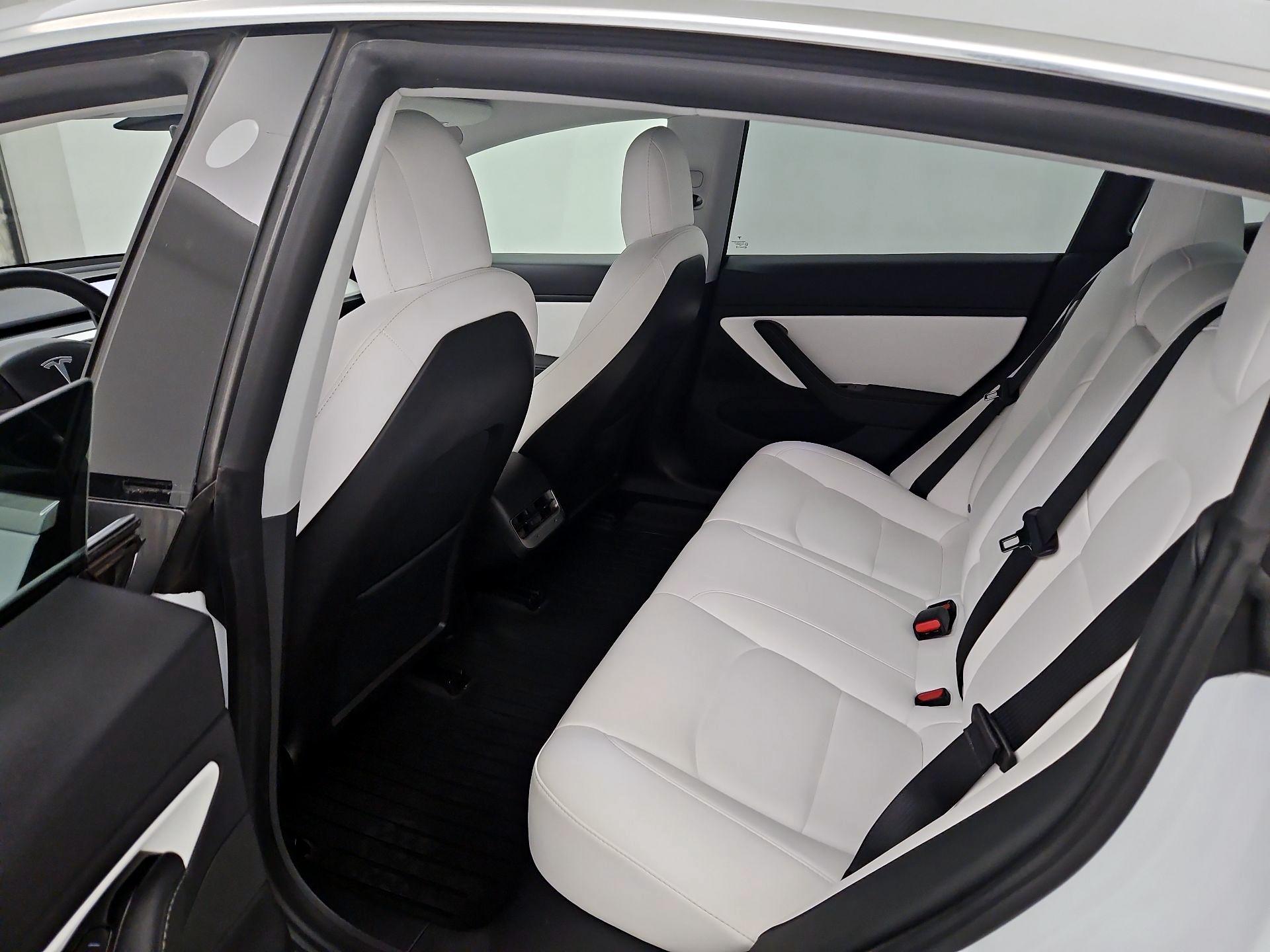 Thumbnail: 2020 Tesla Model 3 - 18