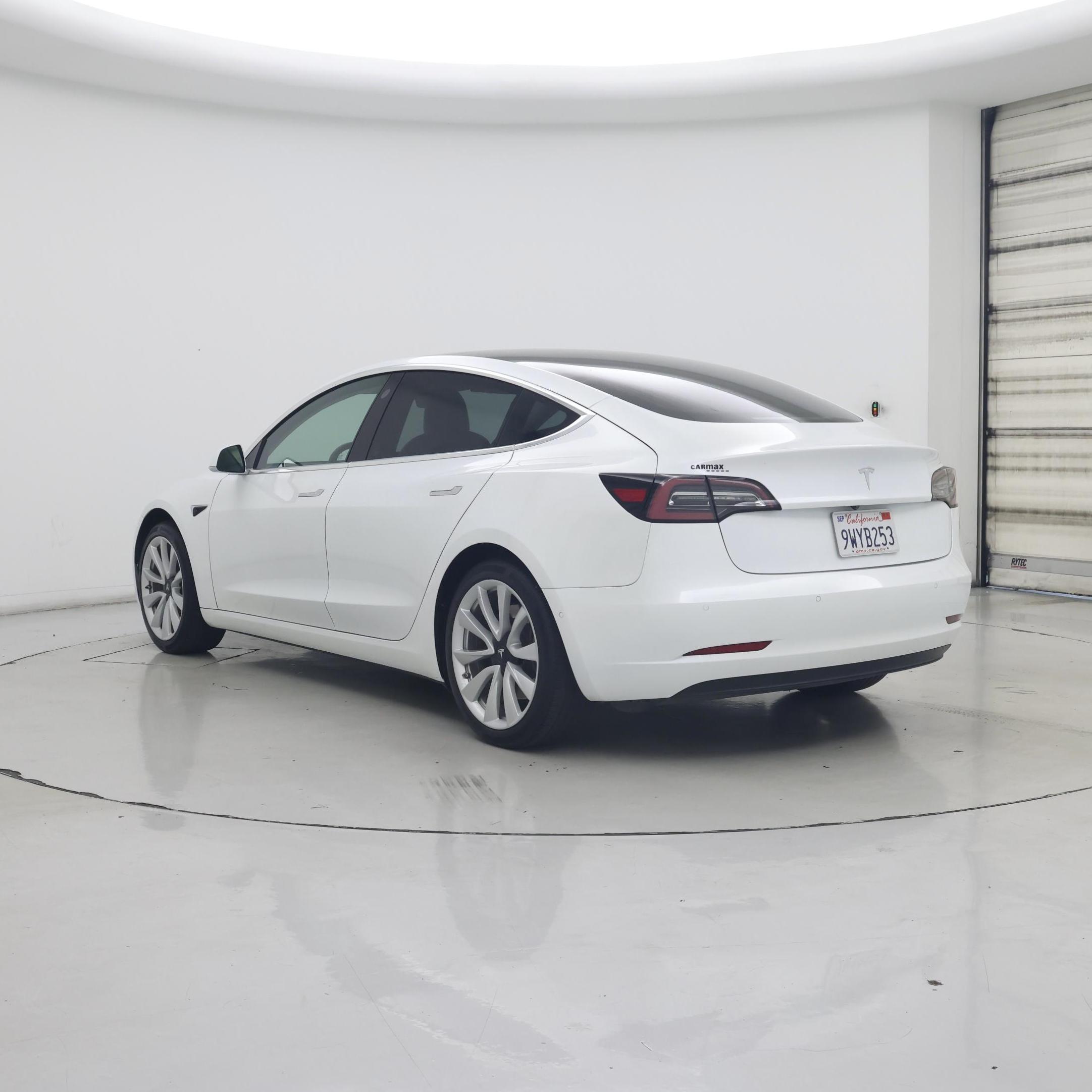 Thumbnail: 2020 Tesla Model 3 - 2