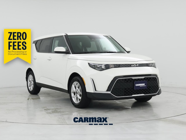 White 2025 Kia Soul SUV / Crossover Front-Wheel Drive Automatic