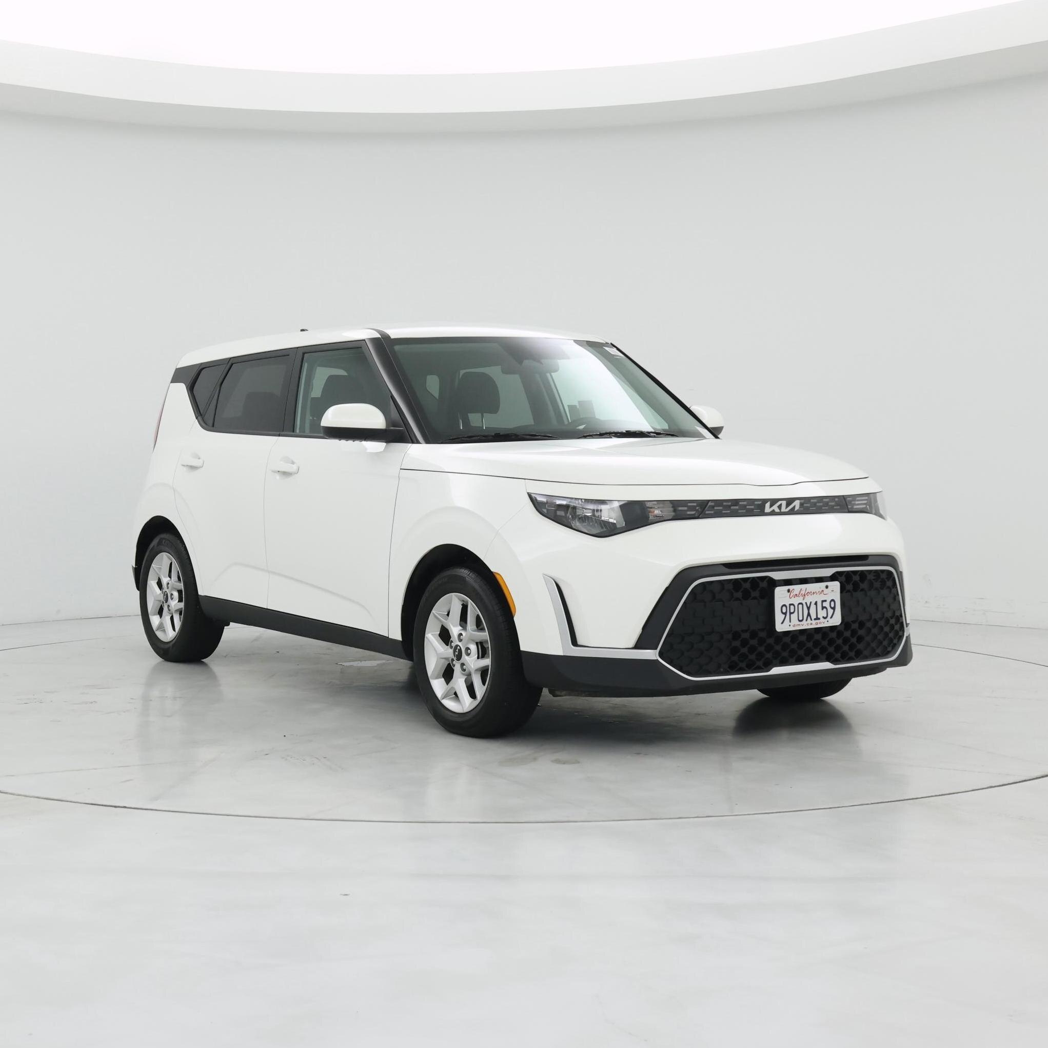 White 2025 Kia Soul LX FWD SUV / Crossover Front-Wheel Drive Automatic