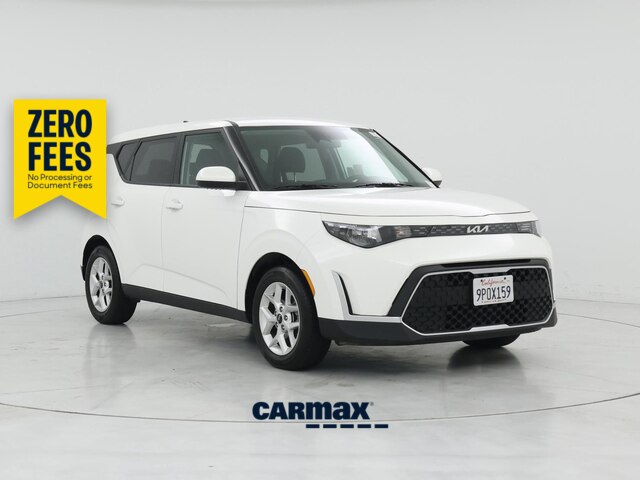 White 2025 Kia Soul LX FWD SUV / Crossover Front-Wheel Drive Automatic