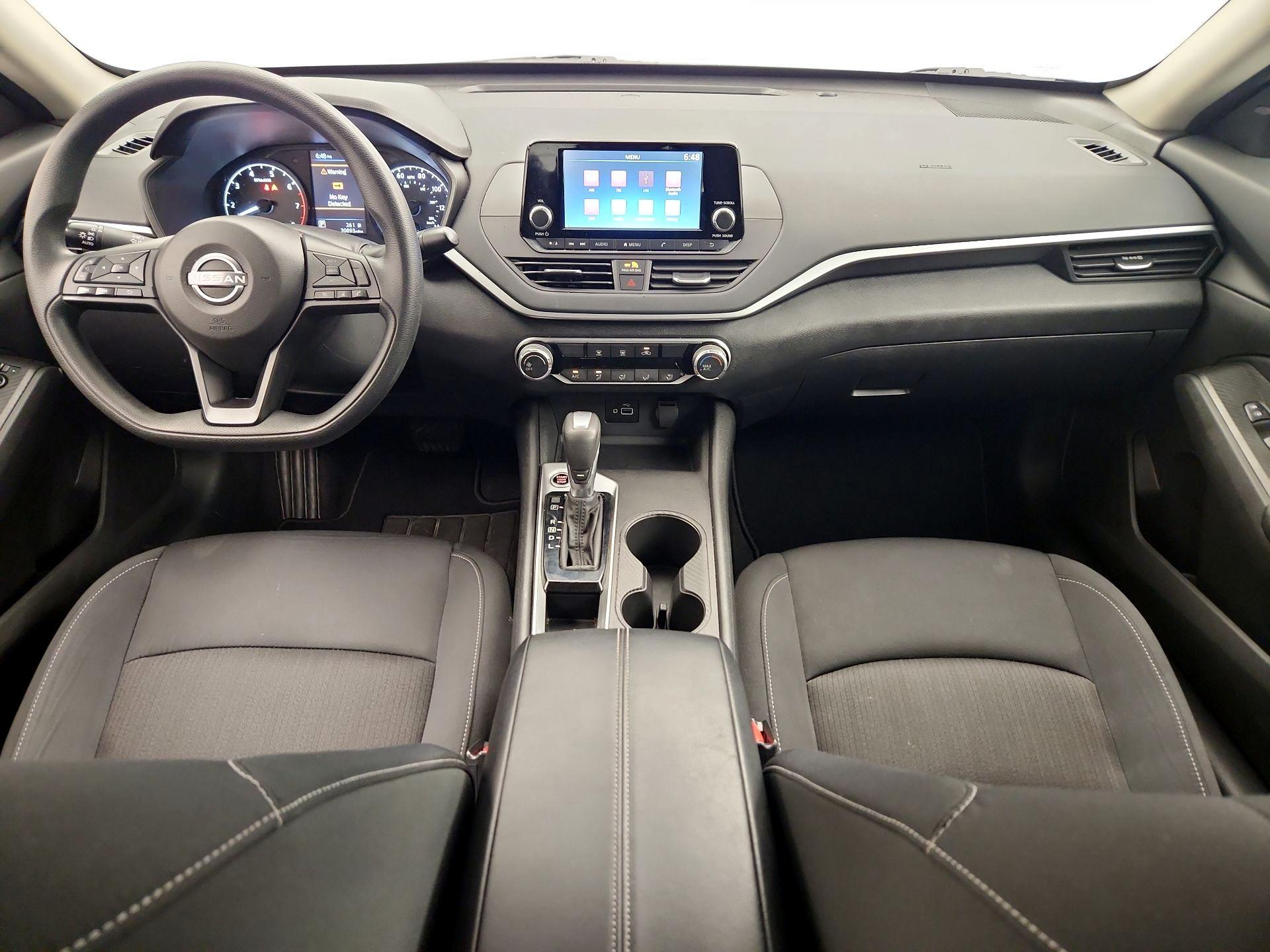 Thumbnail: 2024 Nissan Altima - 9