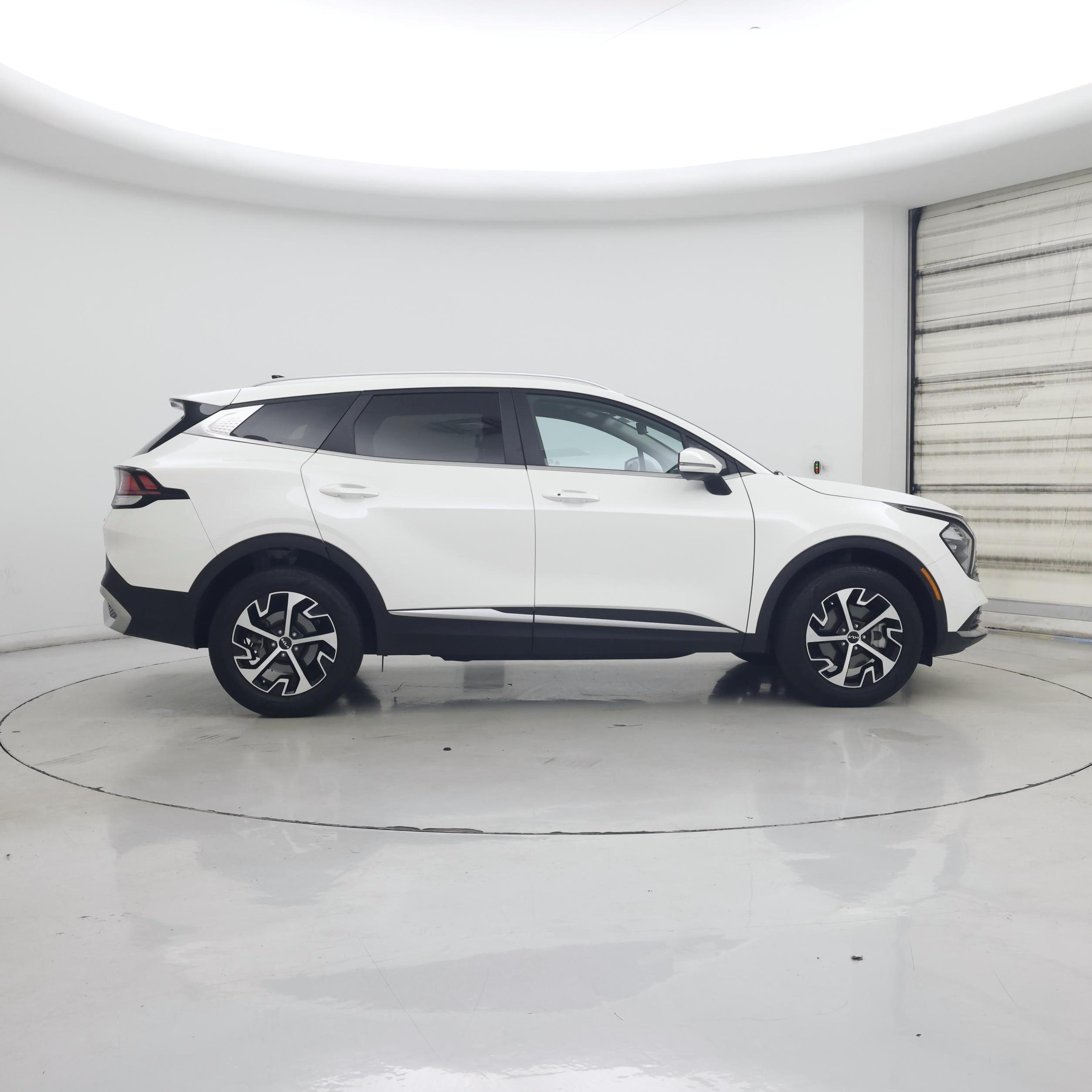 Thumbnail: 2023 Kia Sportage - 7