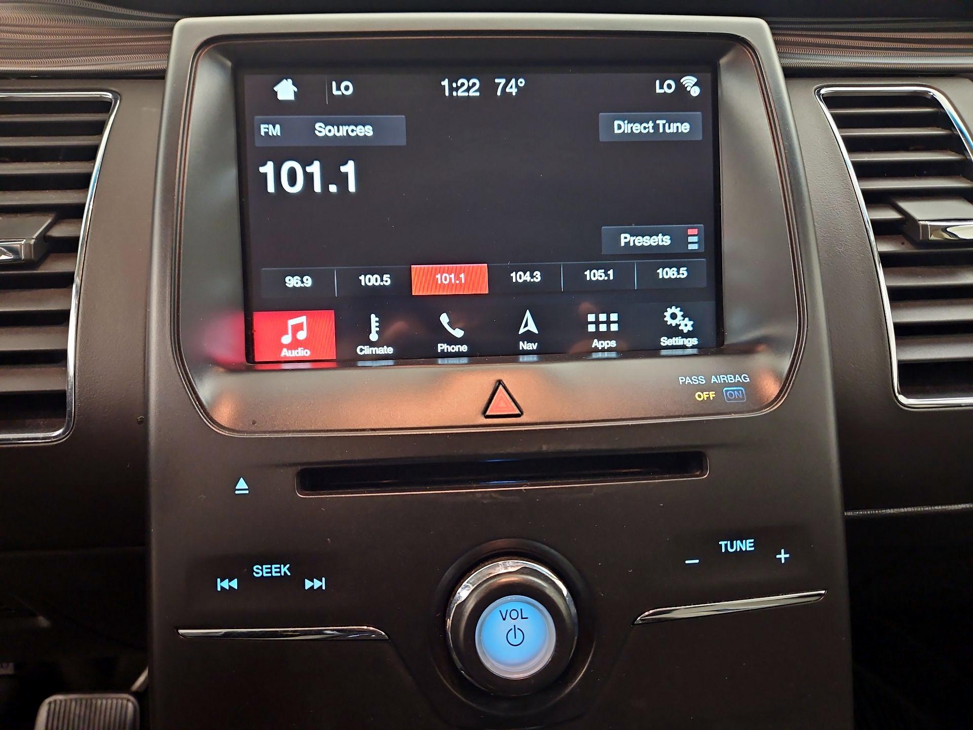 Thumbnail: 2018 Ford Flex - 16