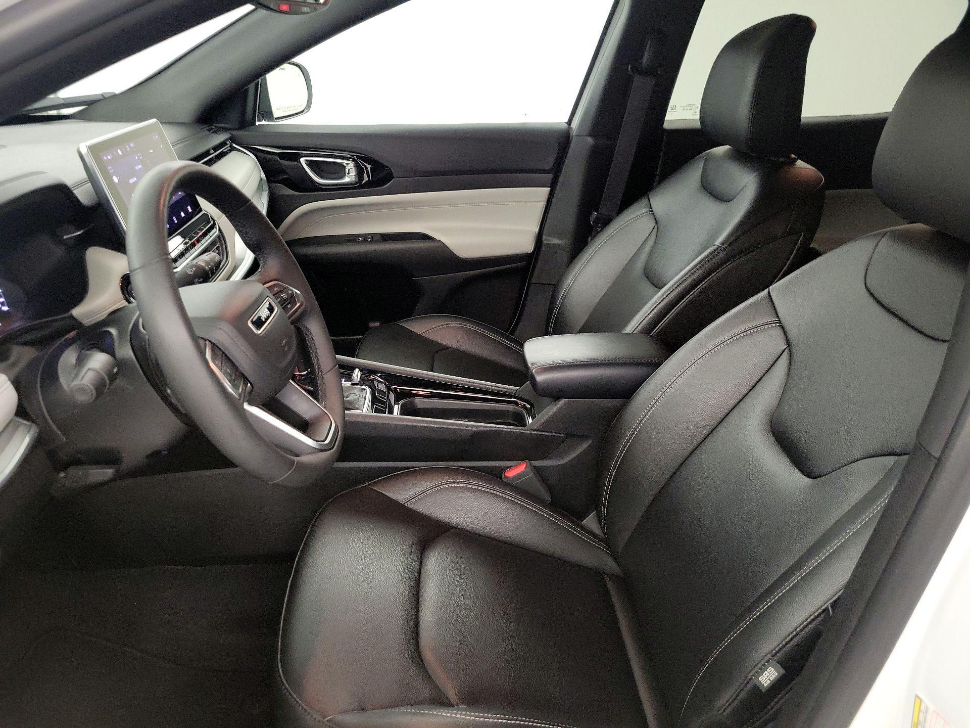 Thumbnail: 2025 Jeep Compass - 11