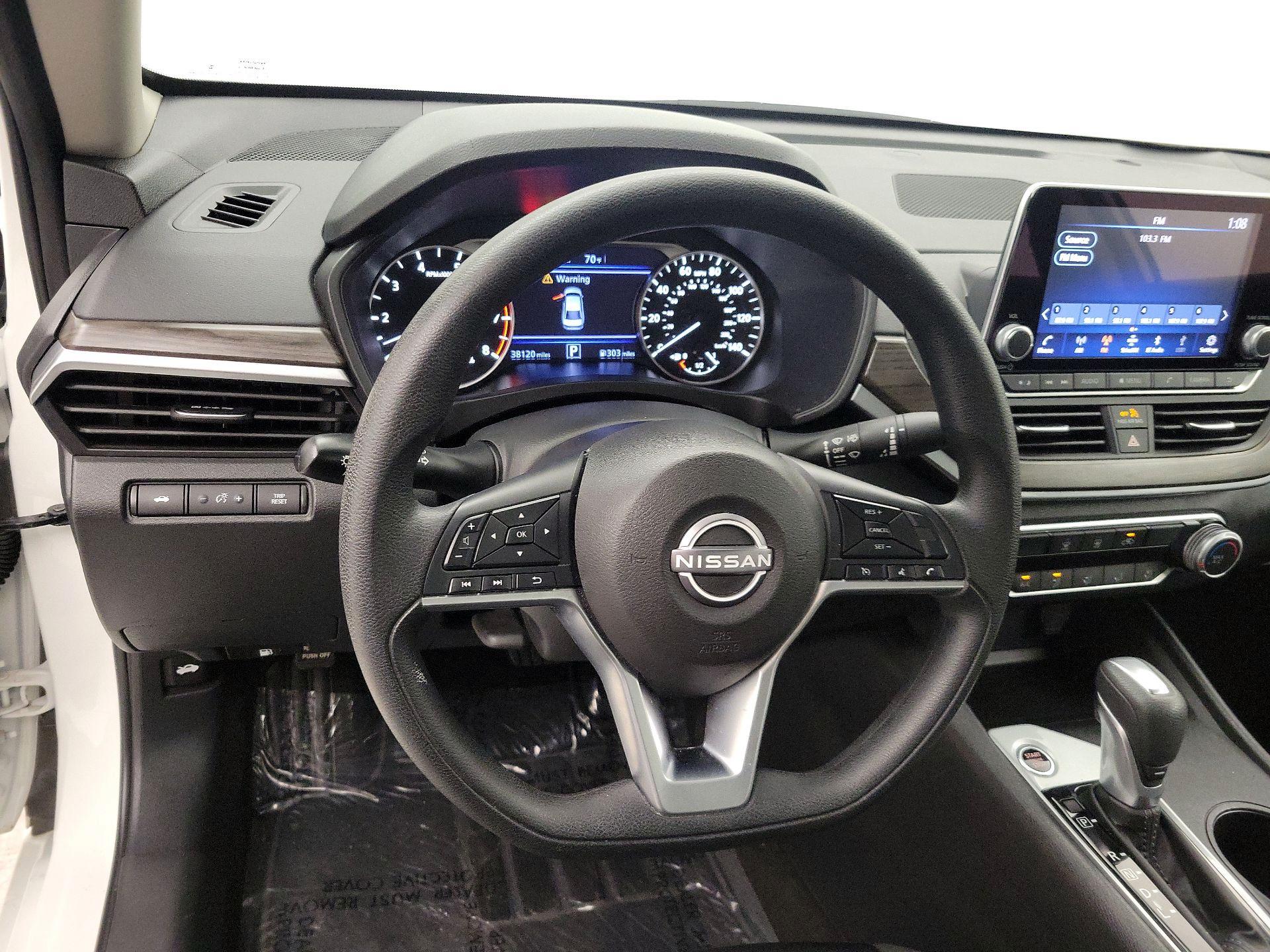 Thumbnail: 2025 Nissan Altima - 10