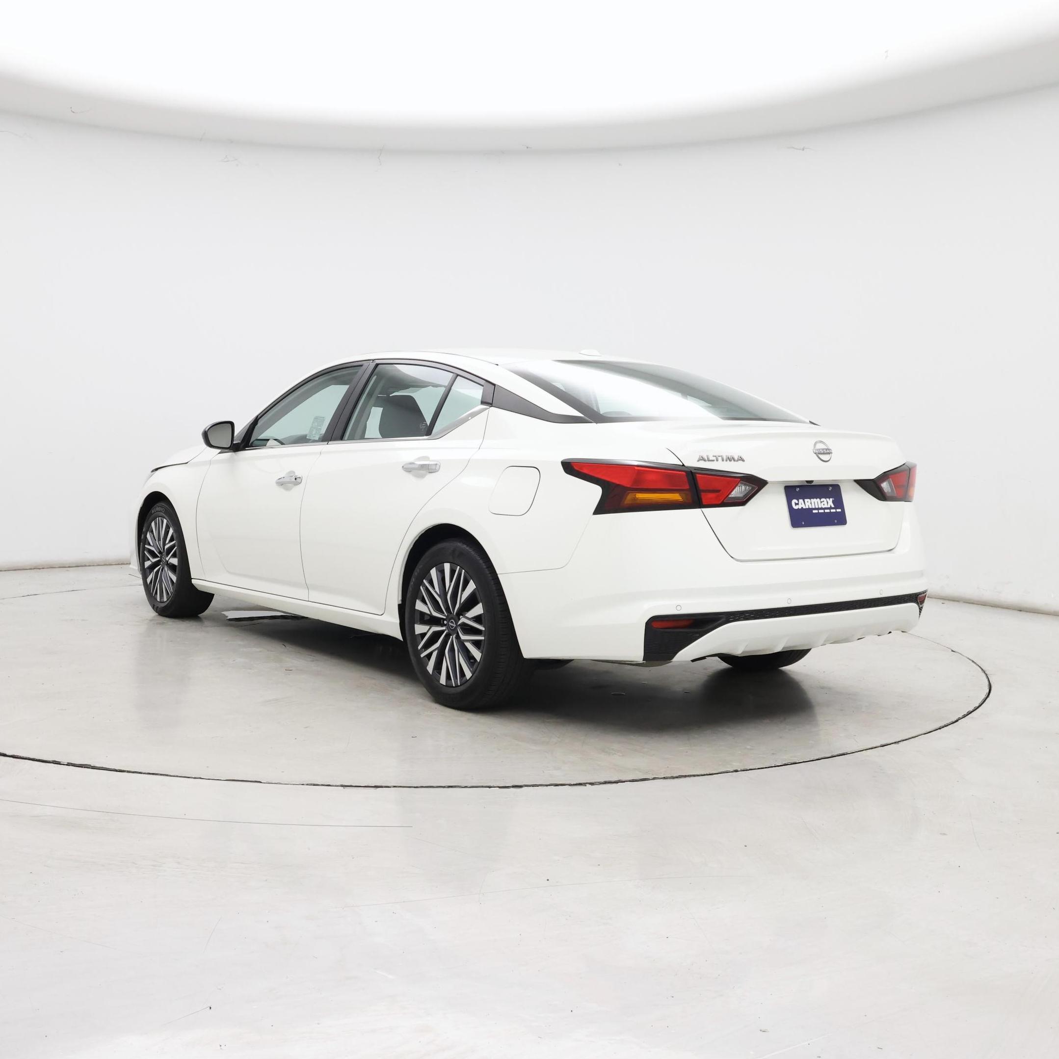 Thumbnail: 2025 Nissan Altima - 2