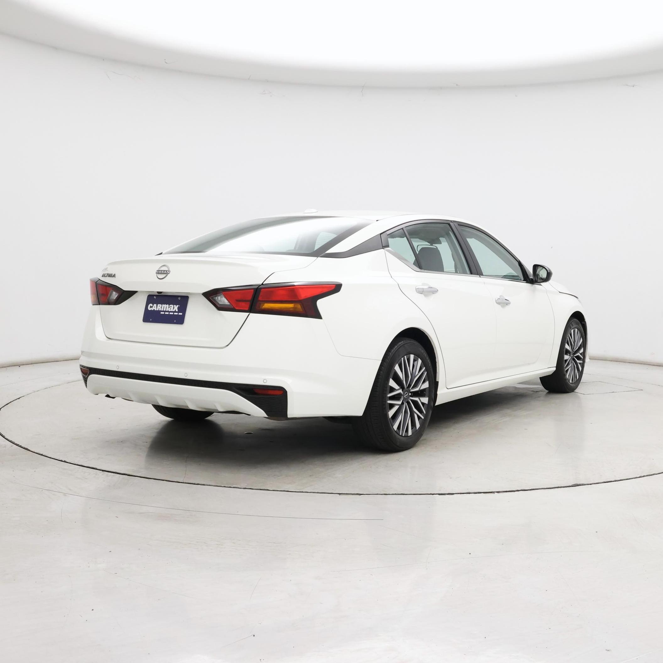 Thumbnail: 2025 Nissan Altima - 8
