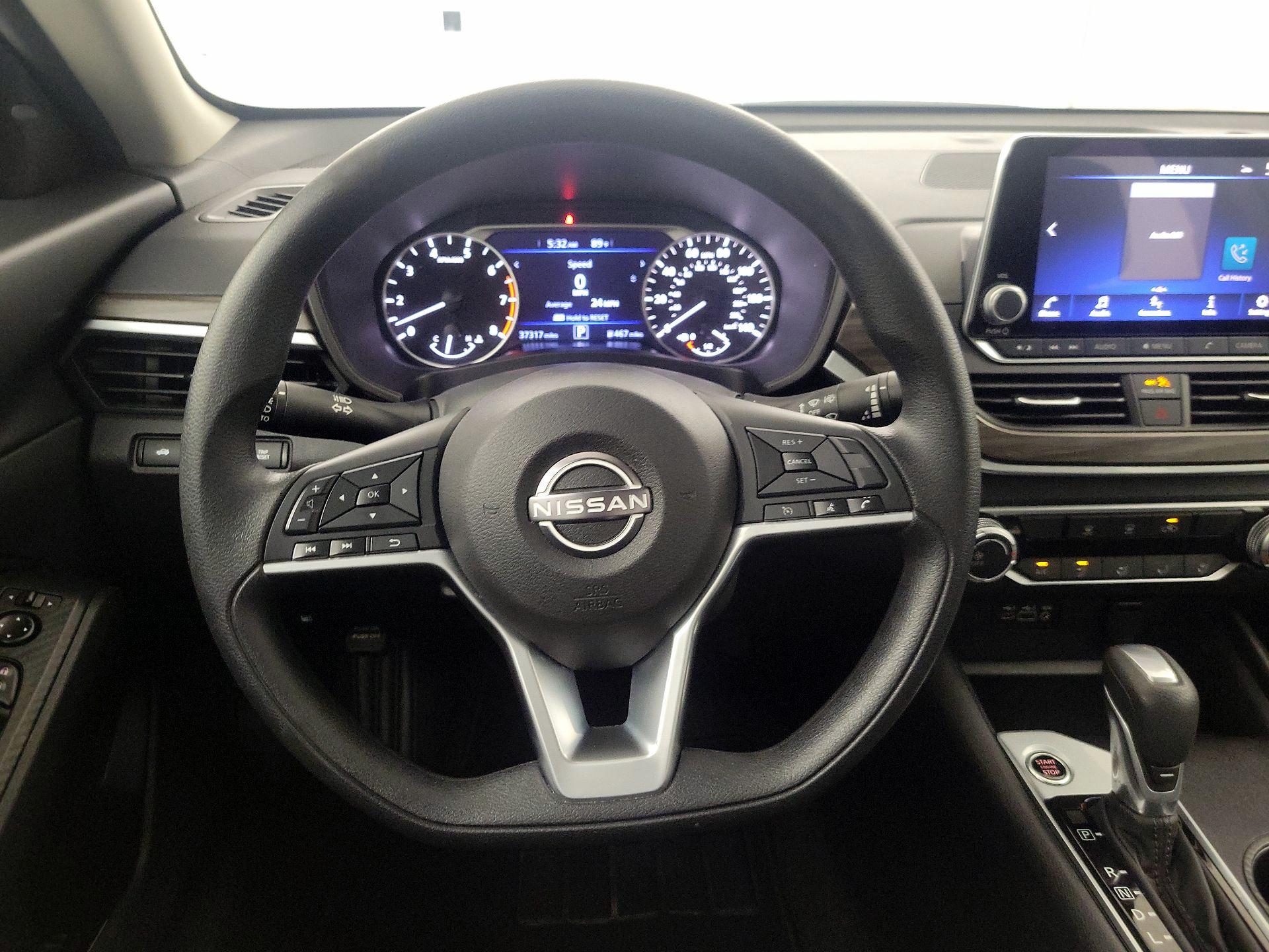 Thumbnail: 2025 Nissan Altima - 10
