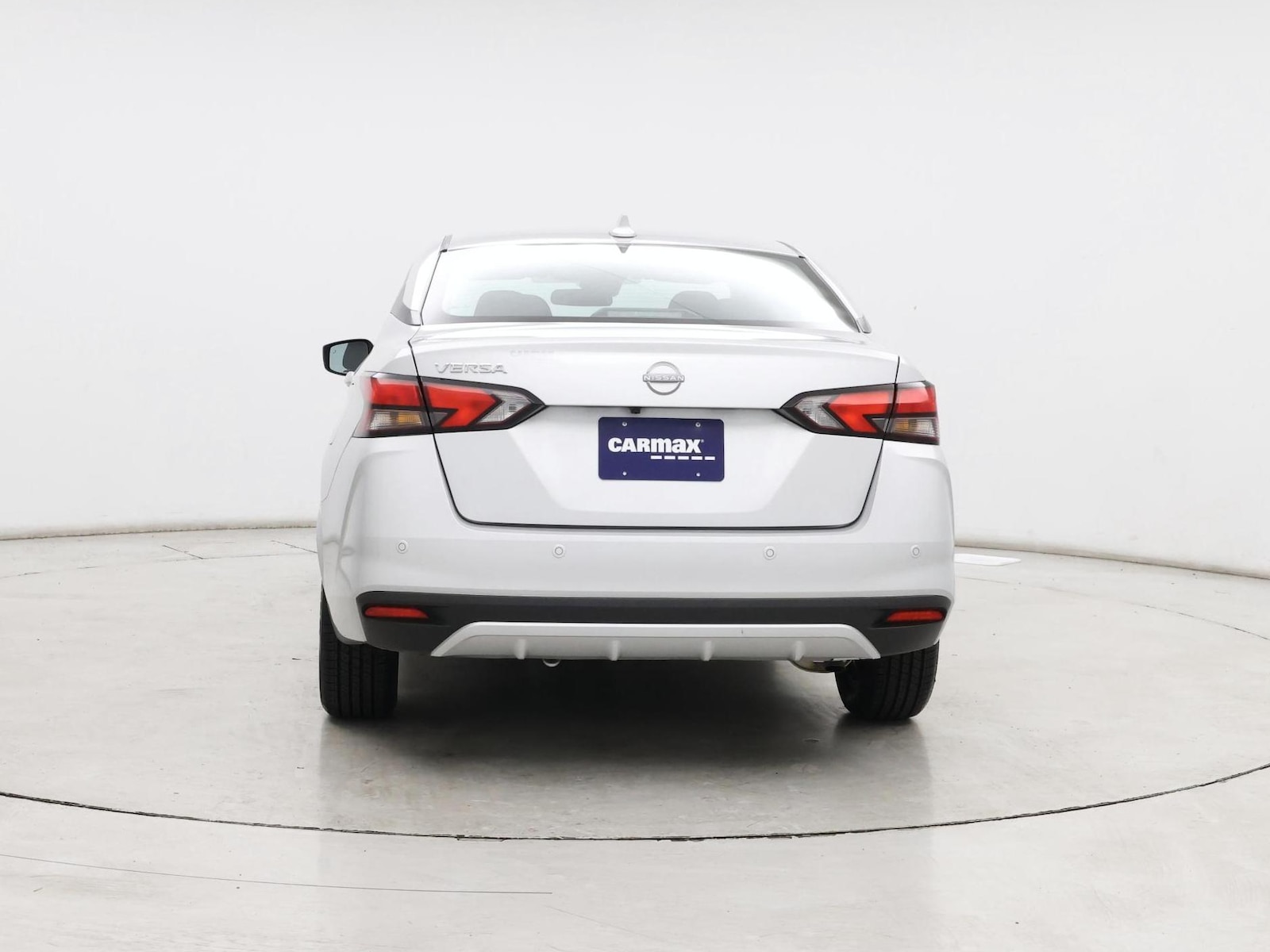 2025 Nissan Versa Sedan SV - Photo 7