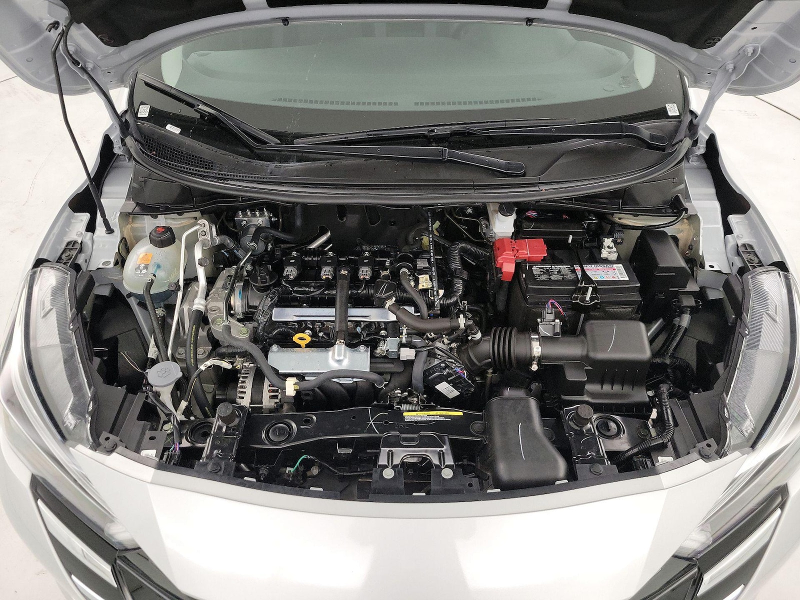 2025 Nissan Versa Sedan SV - Photo 21