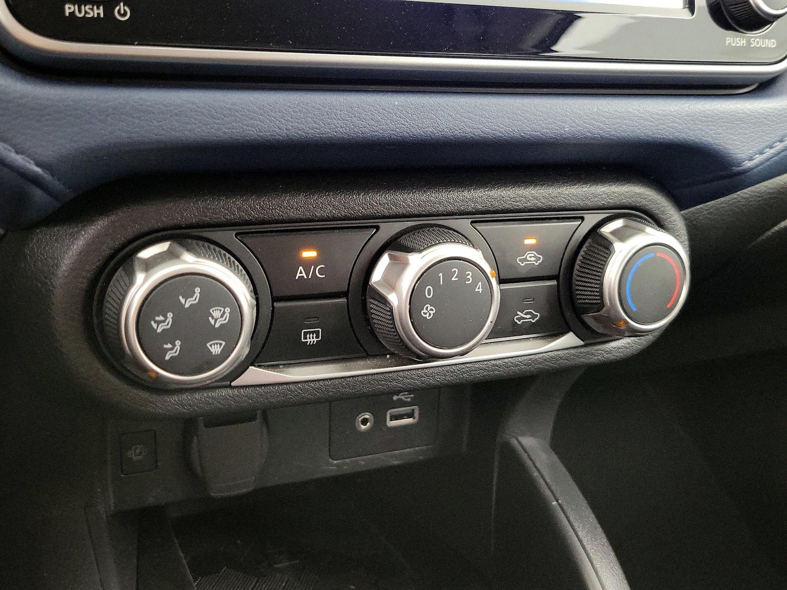 2025 Nissan Versa Sedan SV - Photo 16