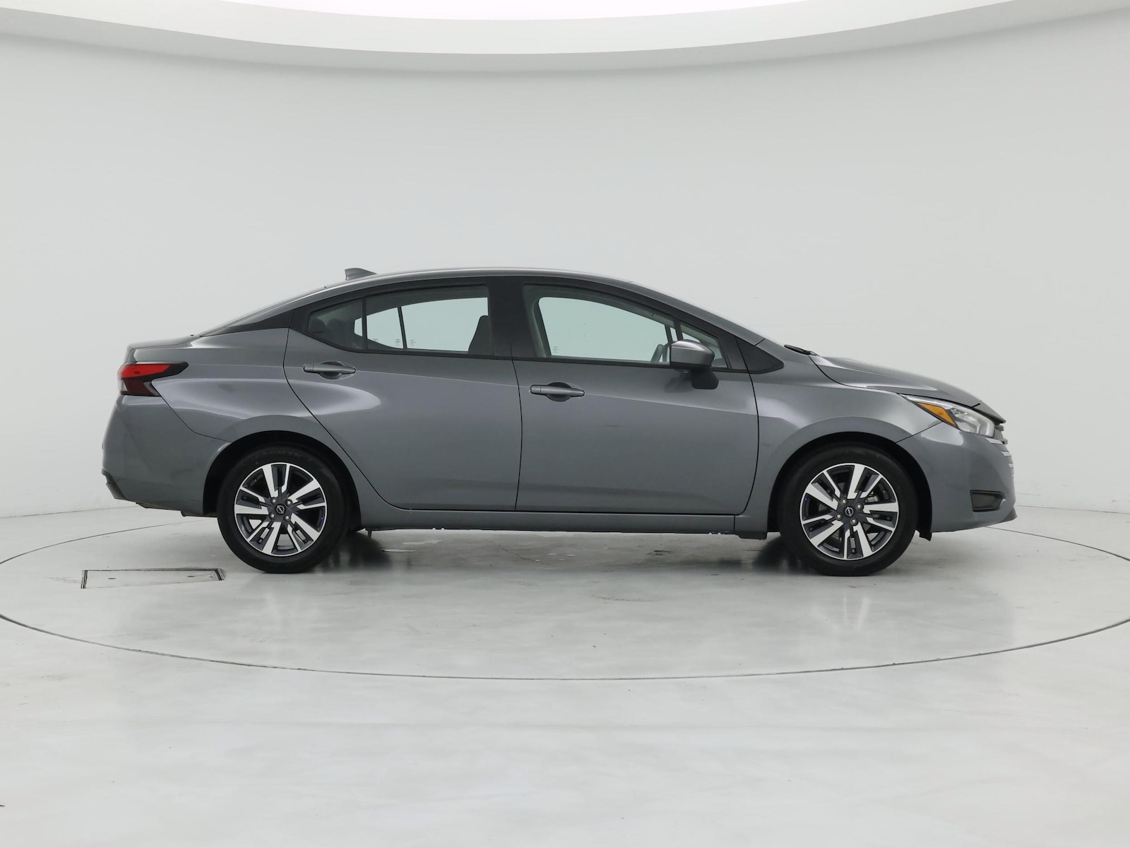 2025 Nissan Versa Sedan SV - Photo 8