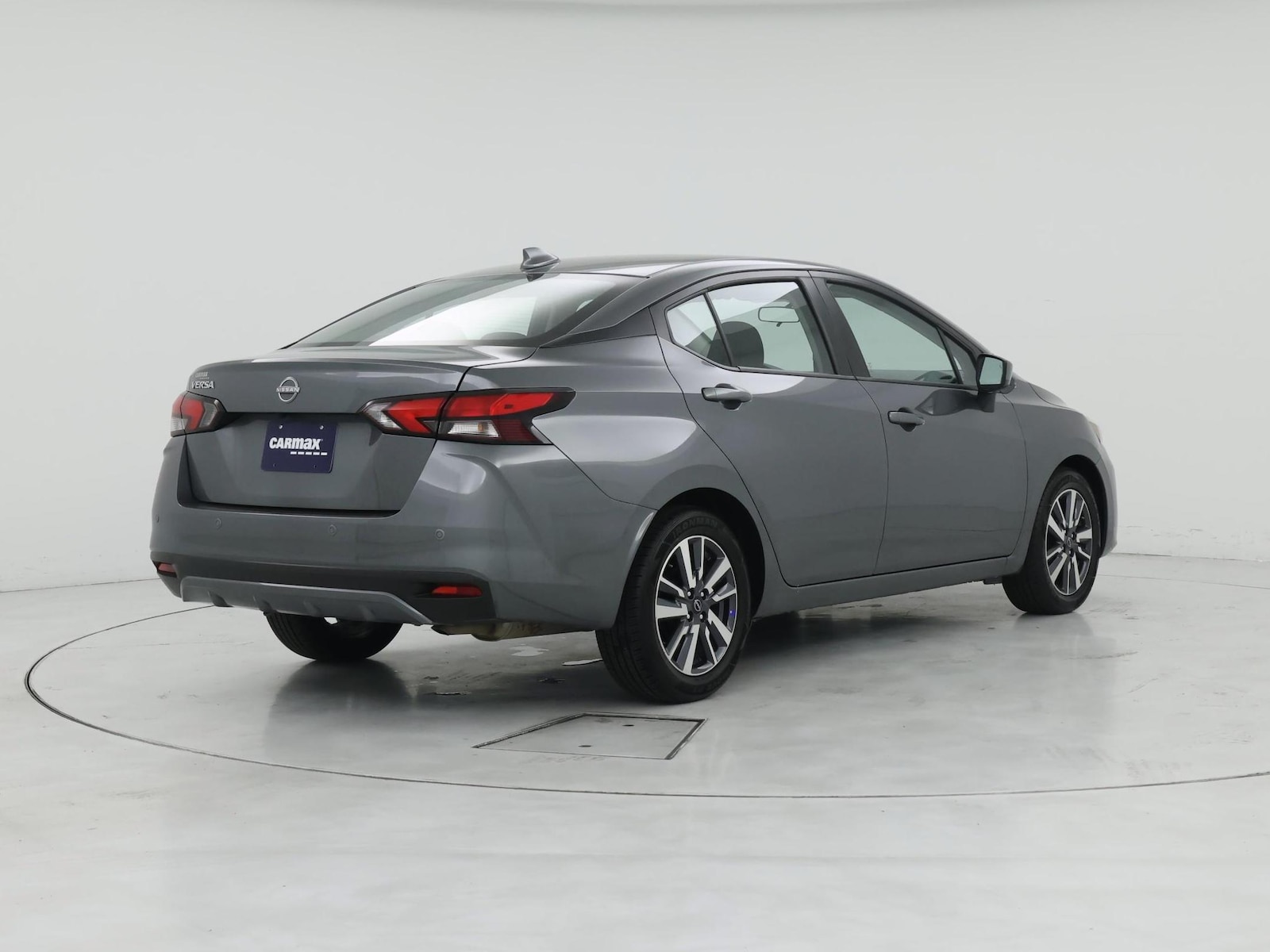 2025 Nissan Versa Sedan SV - Photo 9