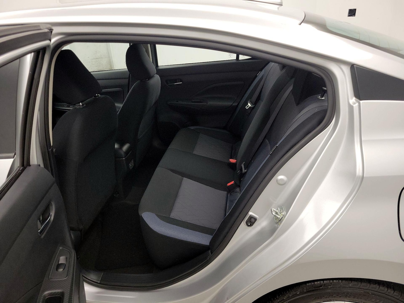2025 Nissan Versa Sedan SV - Photo 20