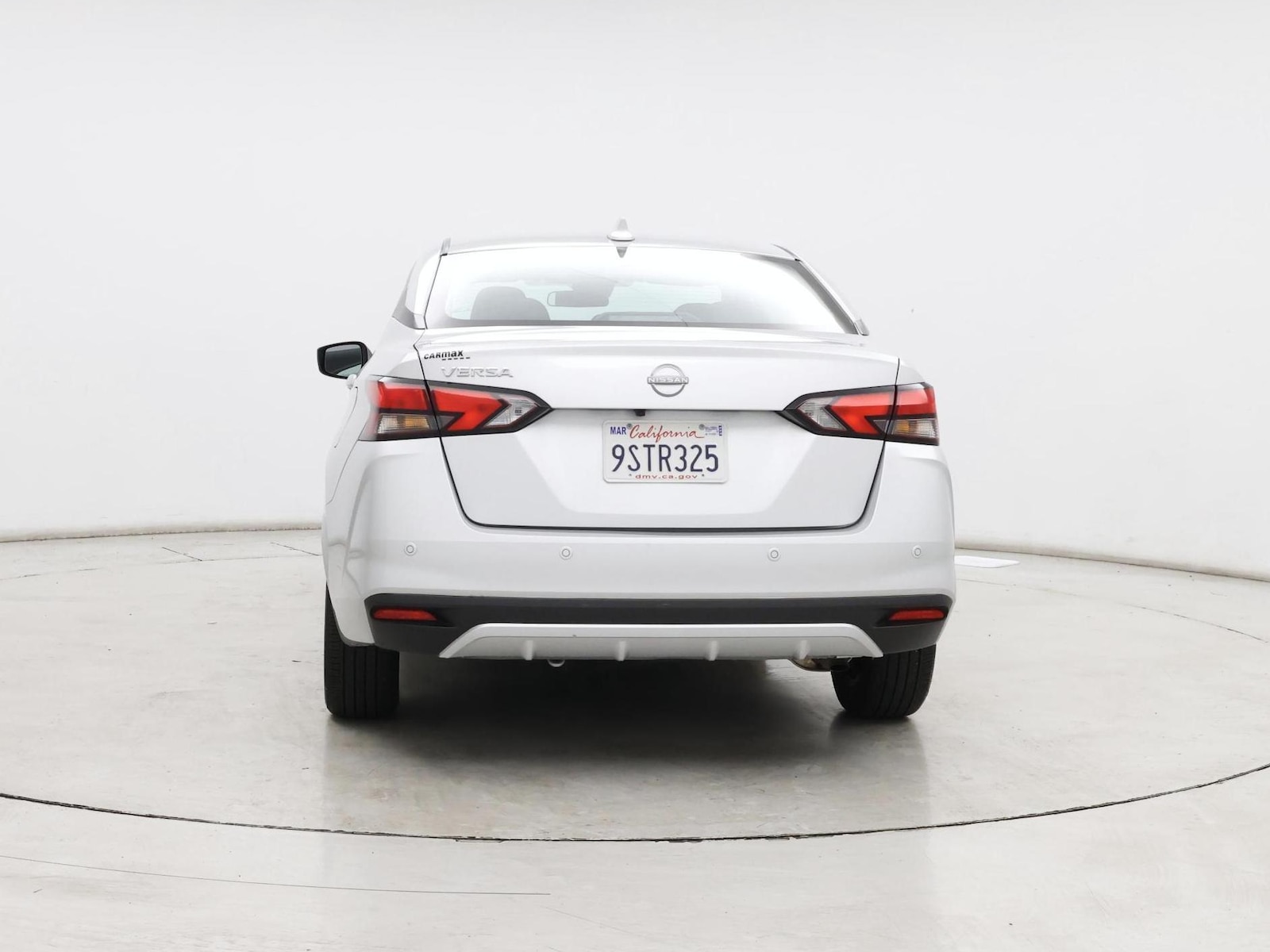 2025 Nissan Versa Sedan SV - Photo 7