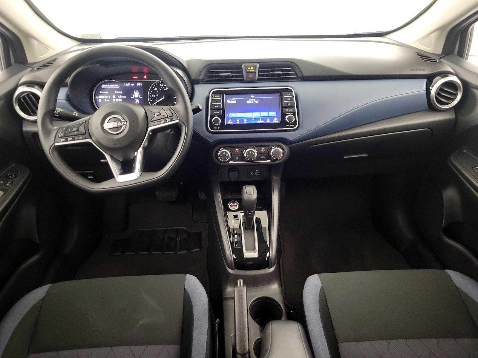 2025 Nissan Versa Sedan SV - Photo 10
