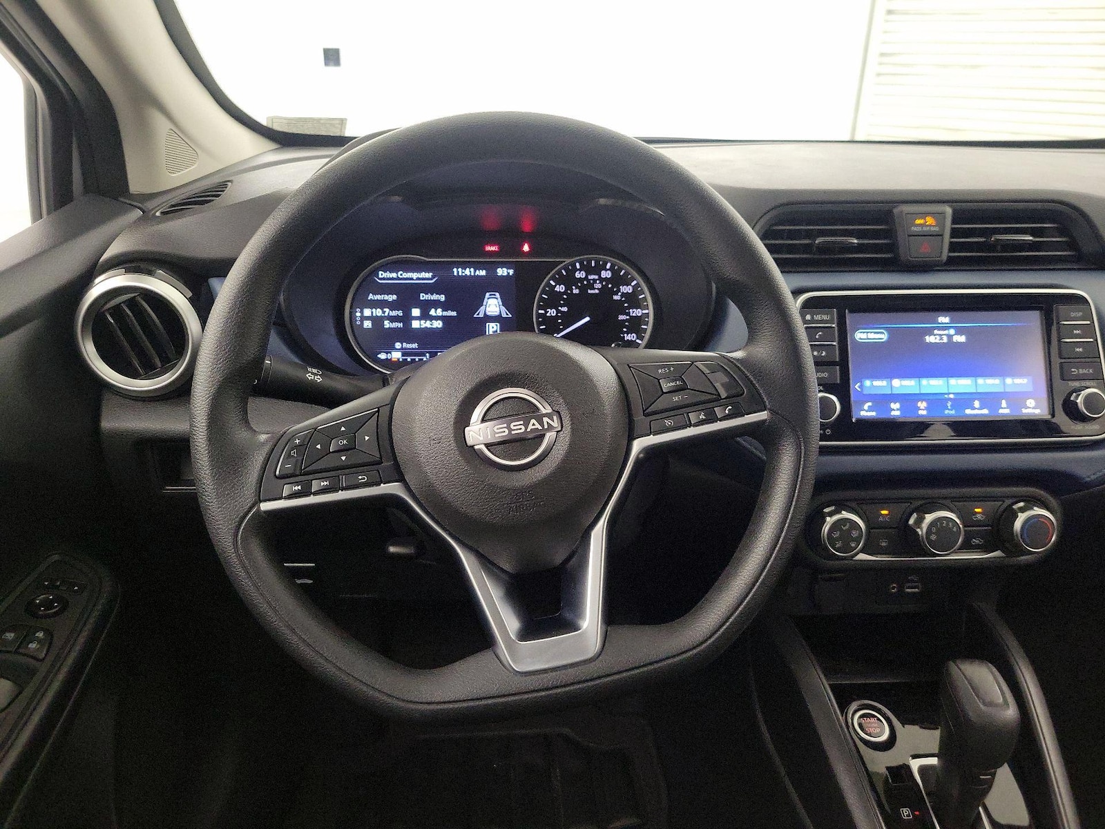 2025 Nissan Versa Sedan SV - Photo 11