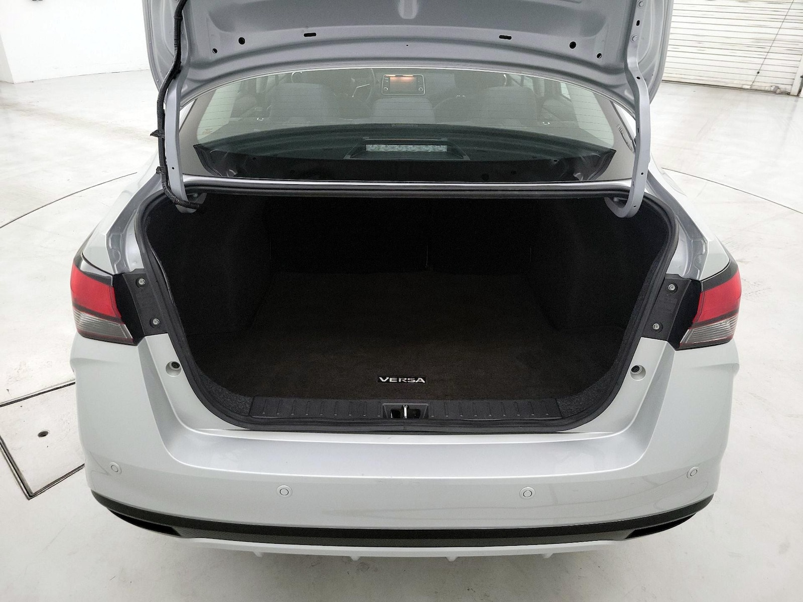 2025 Nissan Versa Sedan SV - Photo 20