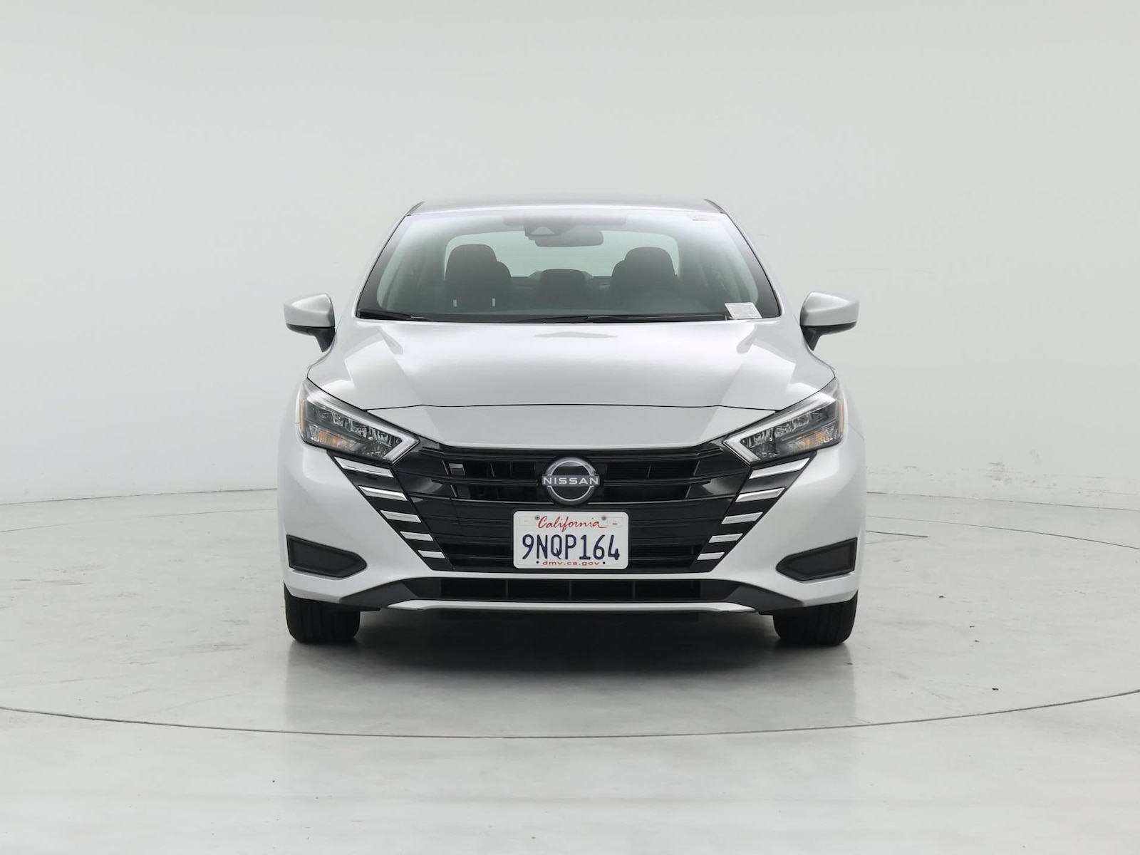 2025 Nissan Versa Sedan SV - Photo 6