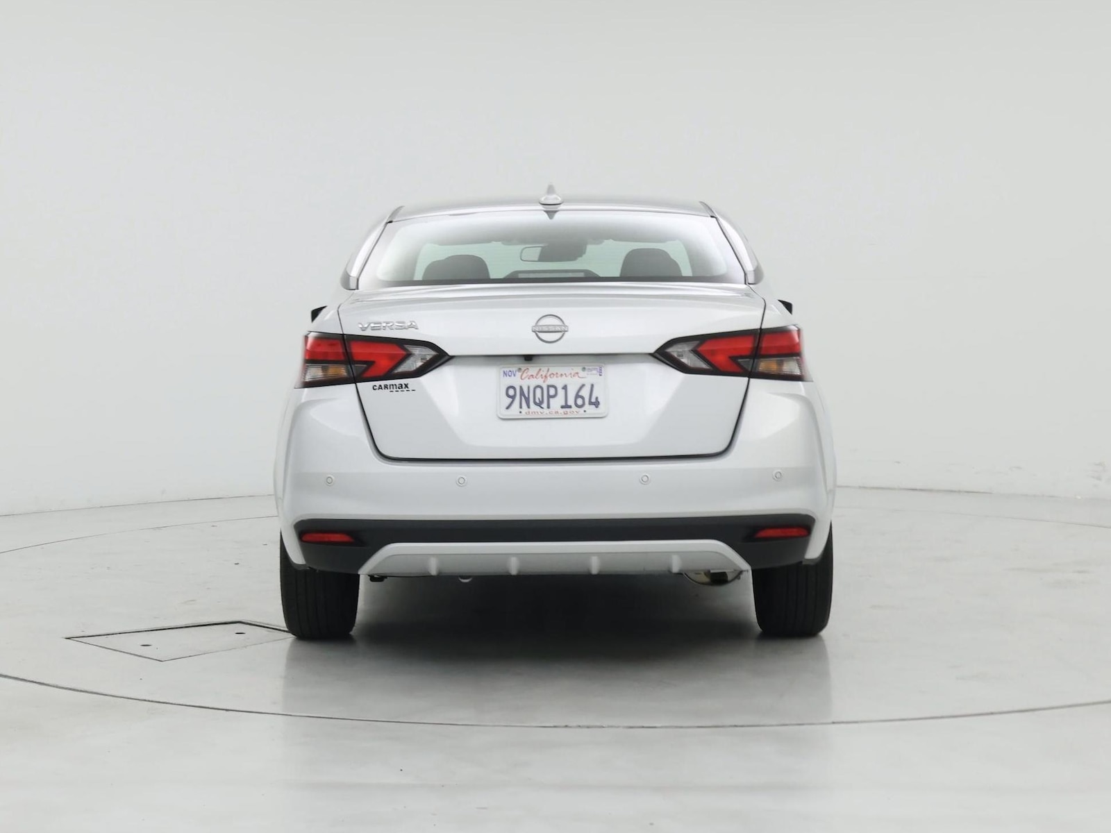 2025 Nissan Versa Sedan SV - Photo 7