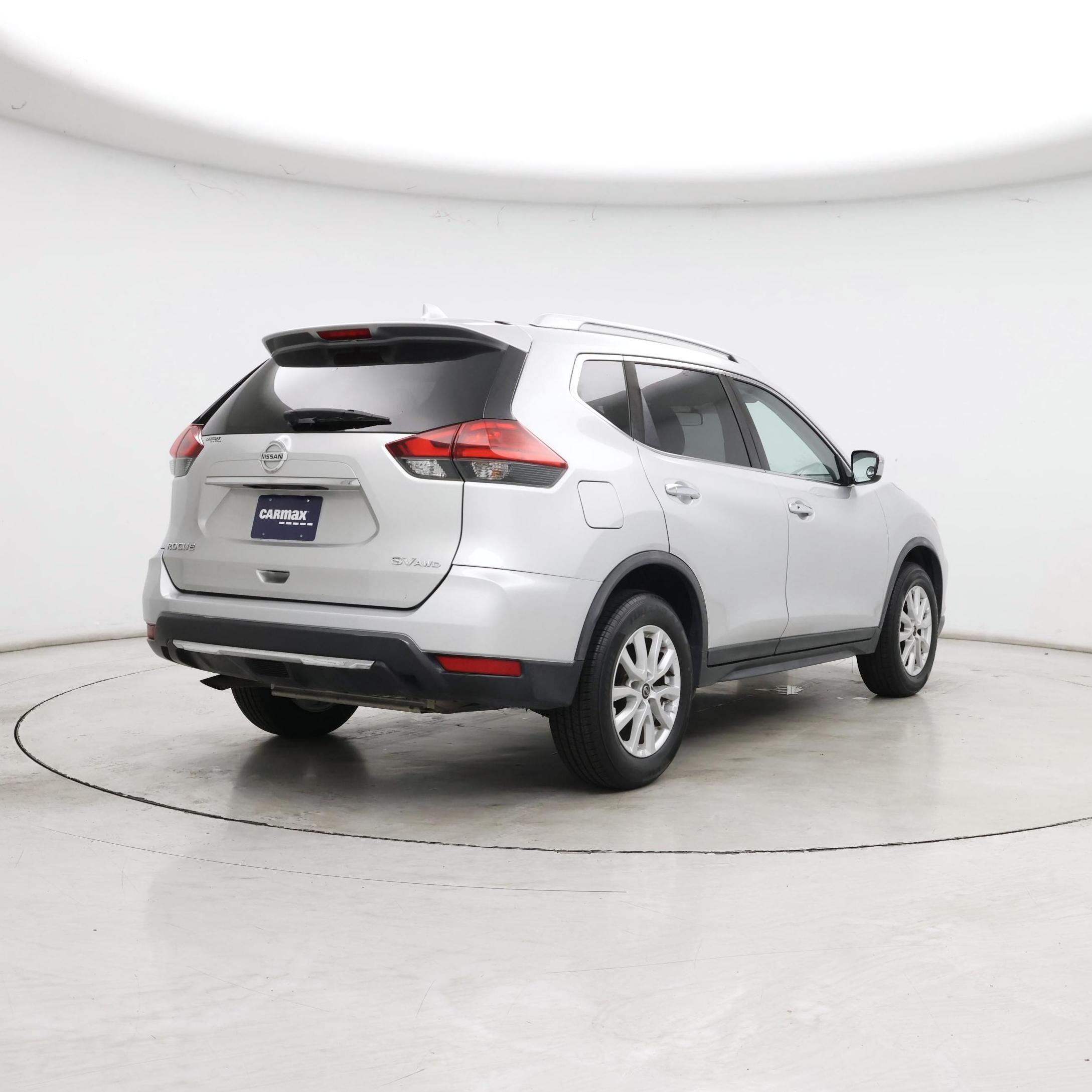 Thumbnail: 2017 Nissan Rogue - 8