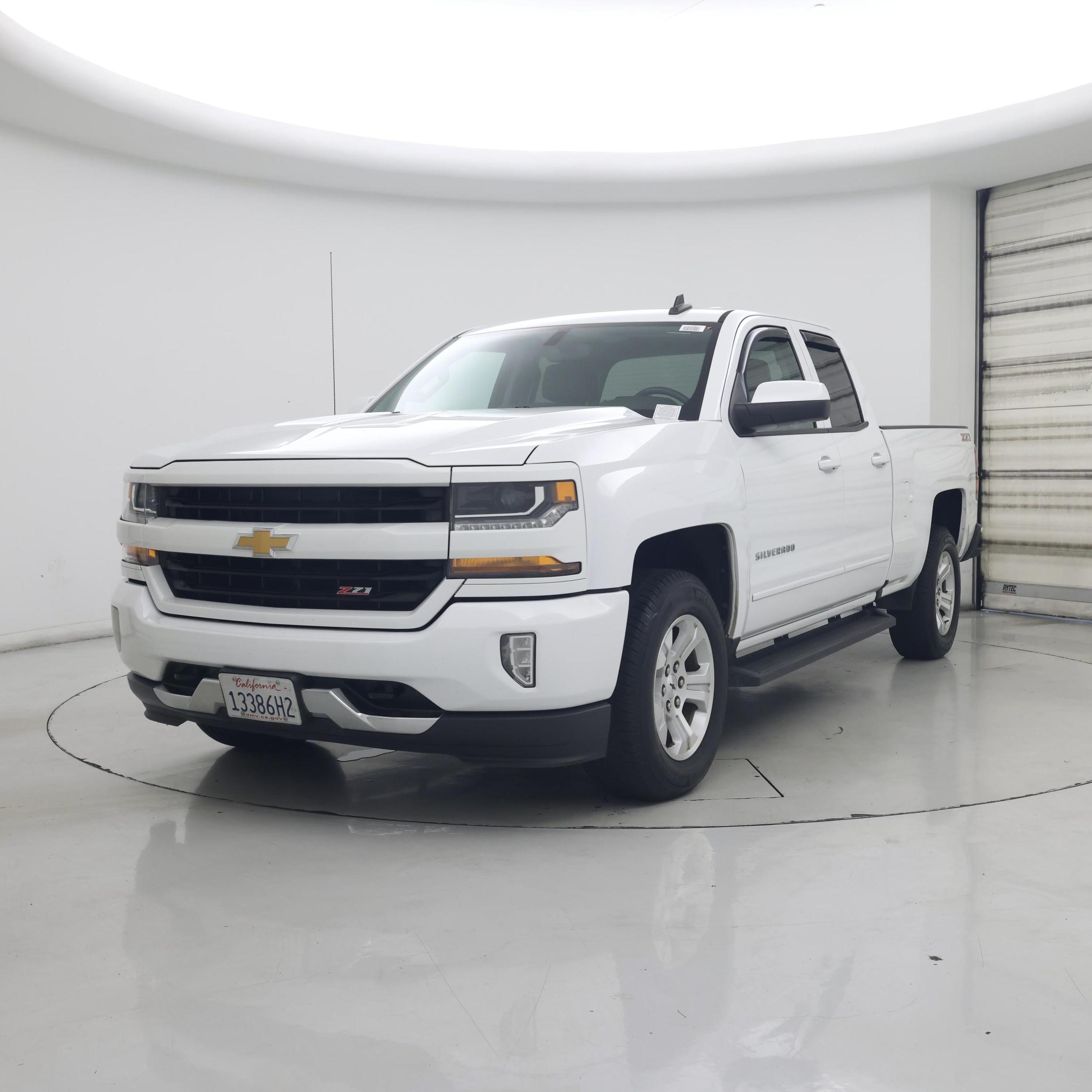Thumbnail: 2017 Chevrolet Silverado 1500 - 4