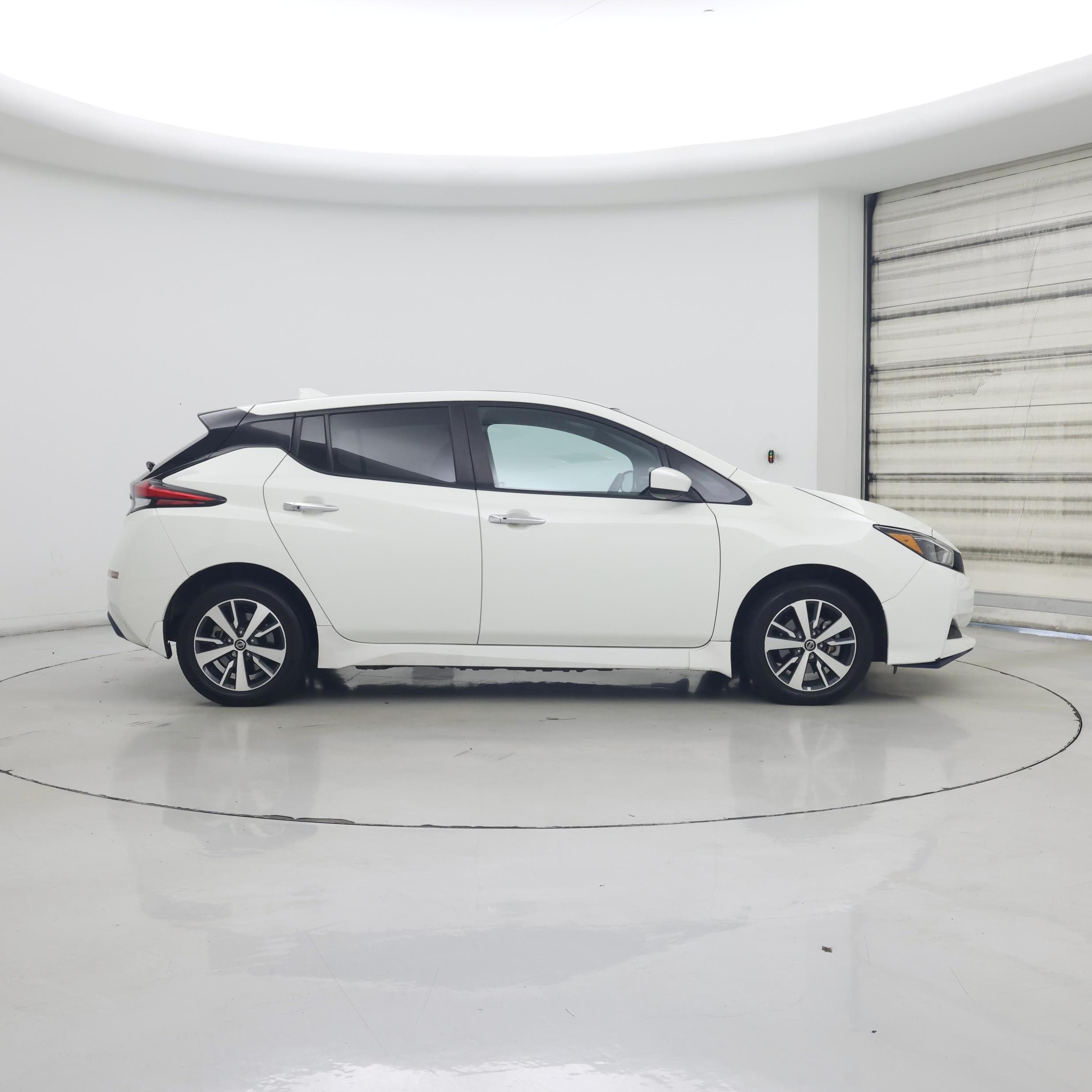 Thumbnail: 2022 Nissan Leaf - 7
