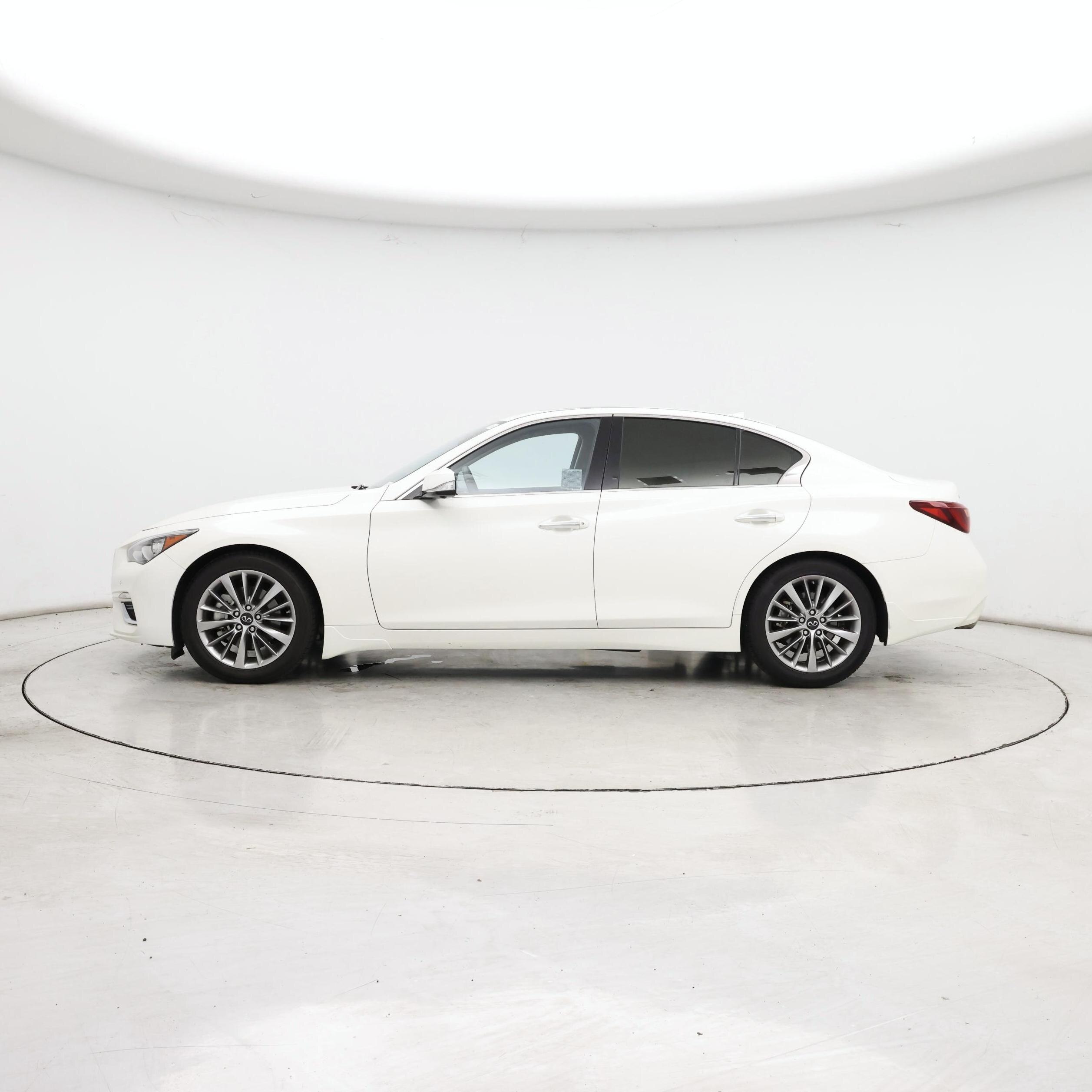 Thumbnail: 2024 INFINITI Q50 - 3