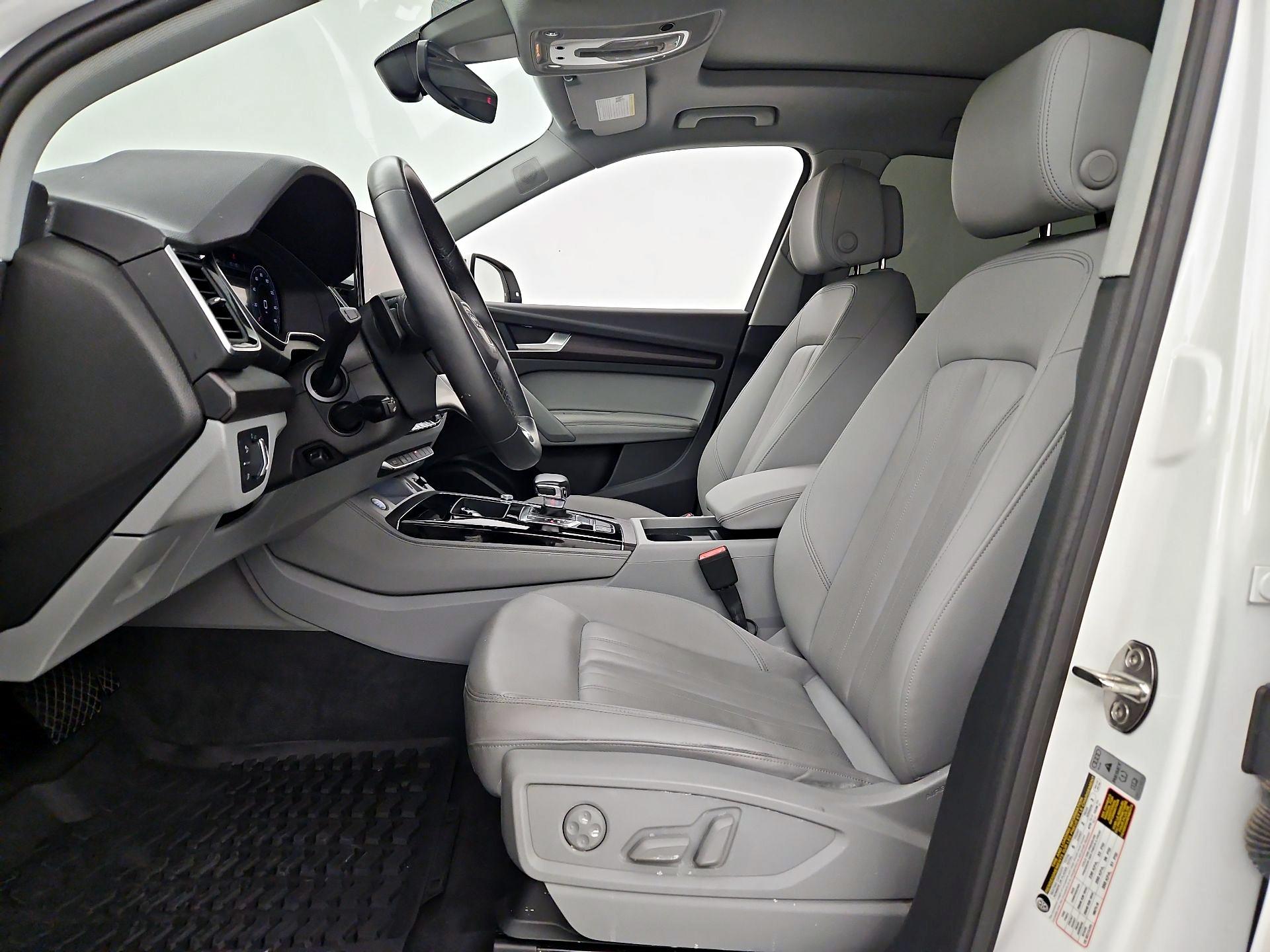 Thumbnail: 2023 Audi Q5 - 11