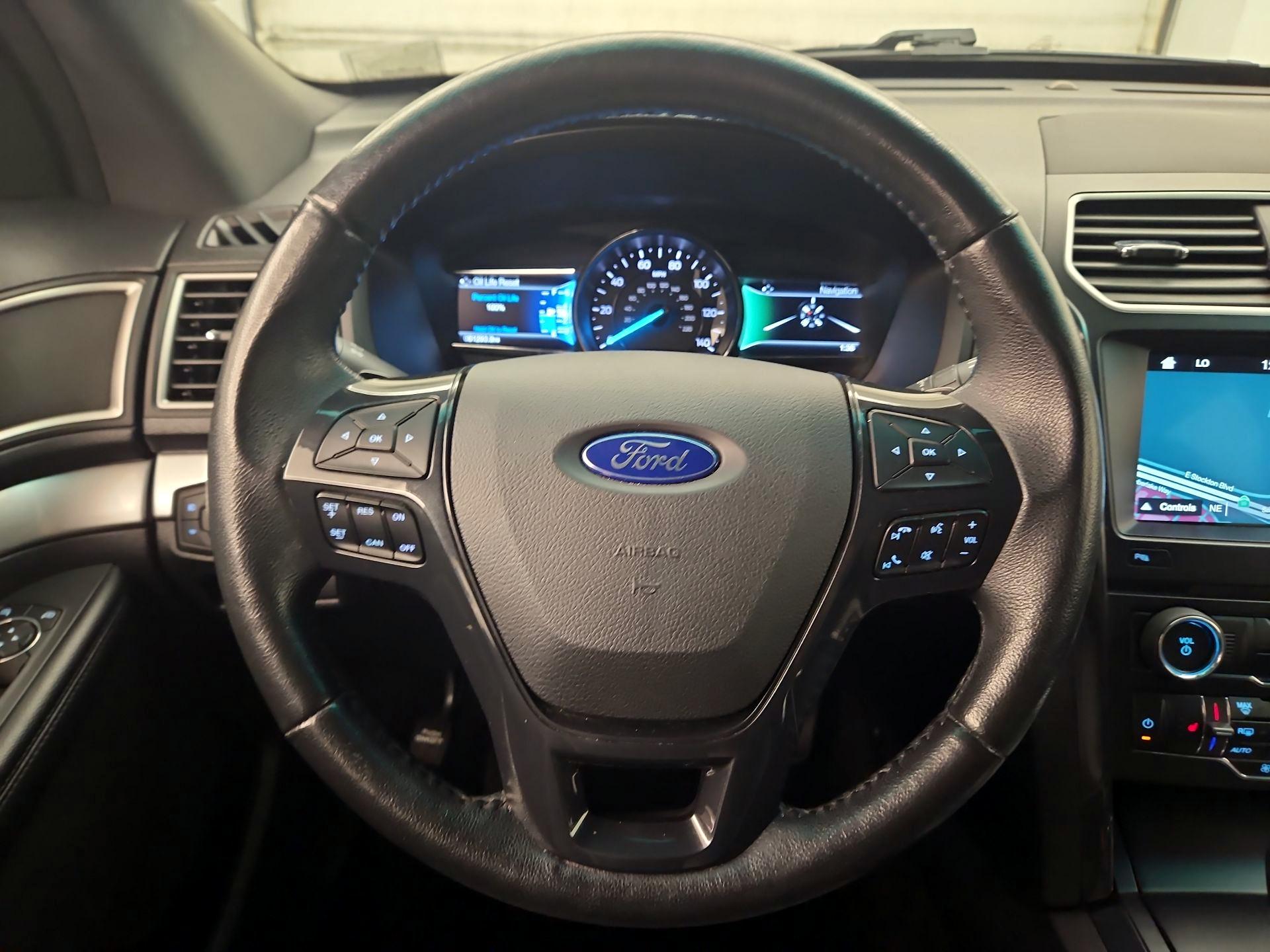 Thumbnail: 2017 Ford Explorer - 10