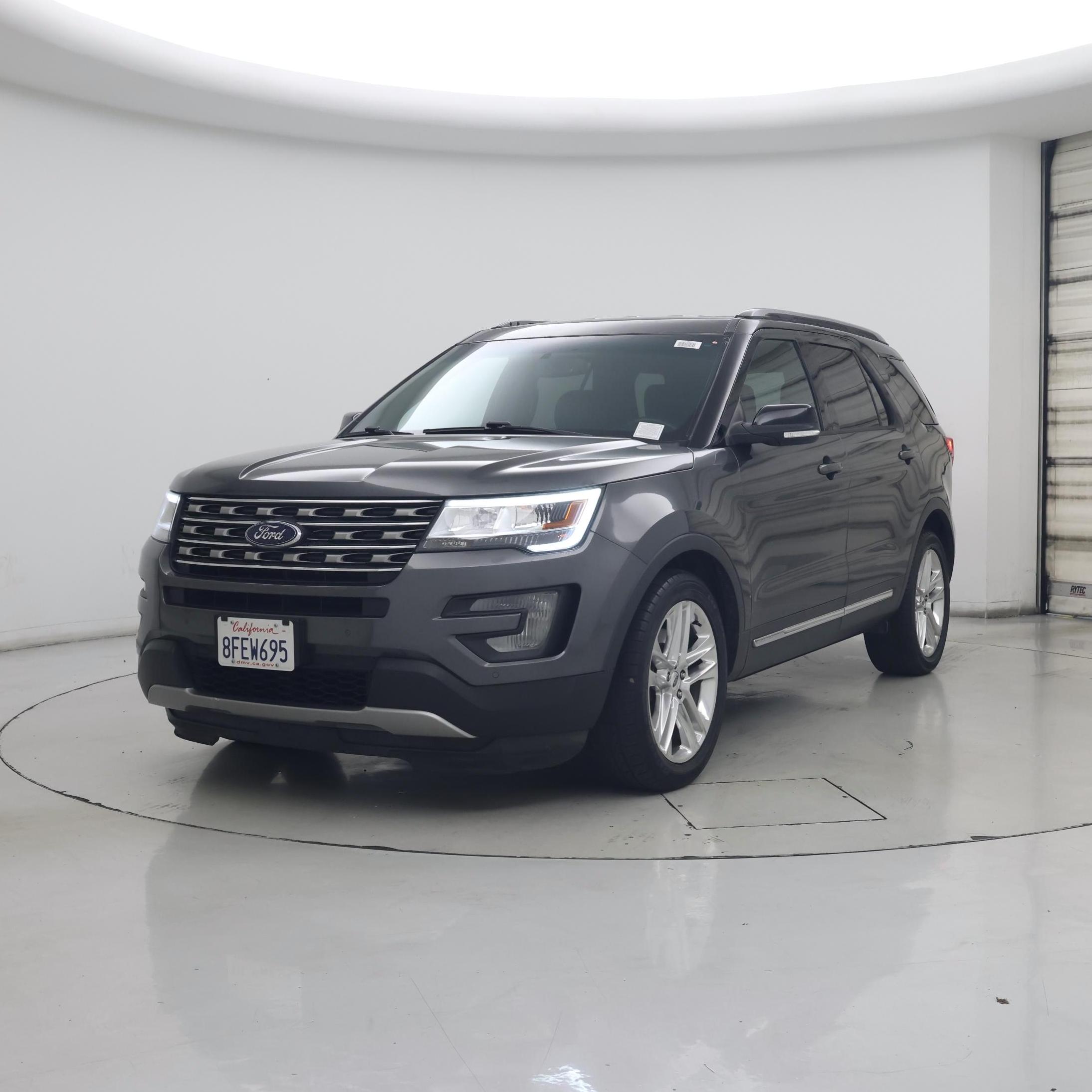 Thumbnail: 2017 Ford Explorer - 4