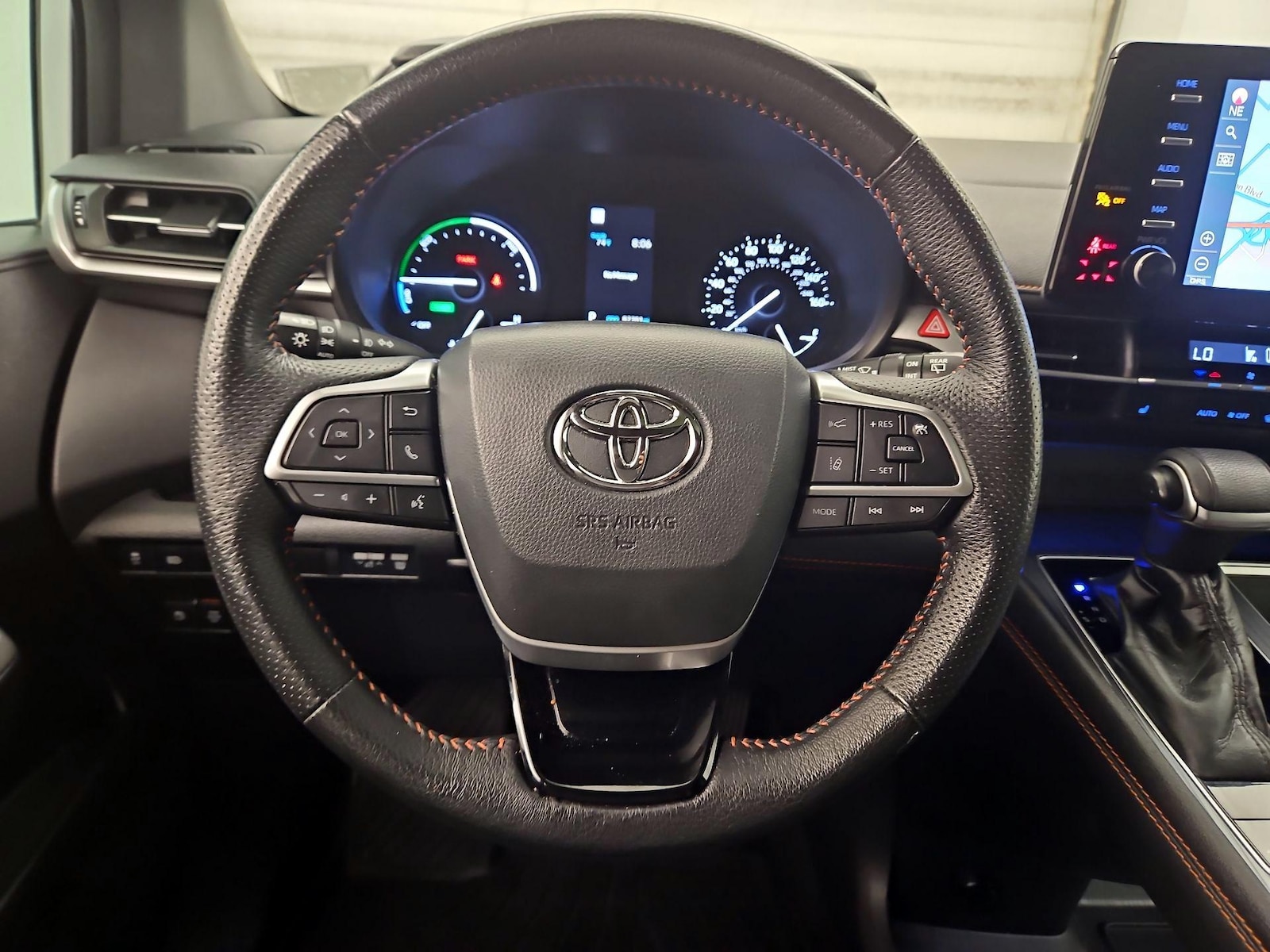 2021 Toyota Sienna XSE - Photo 11