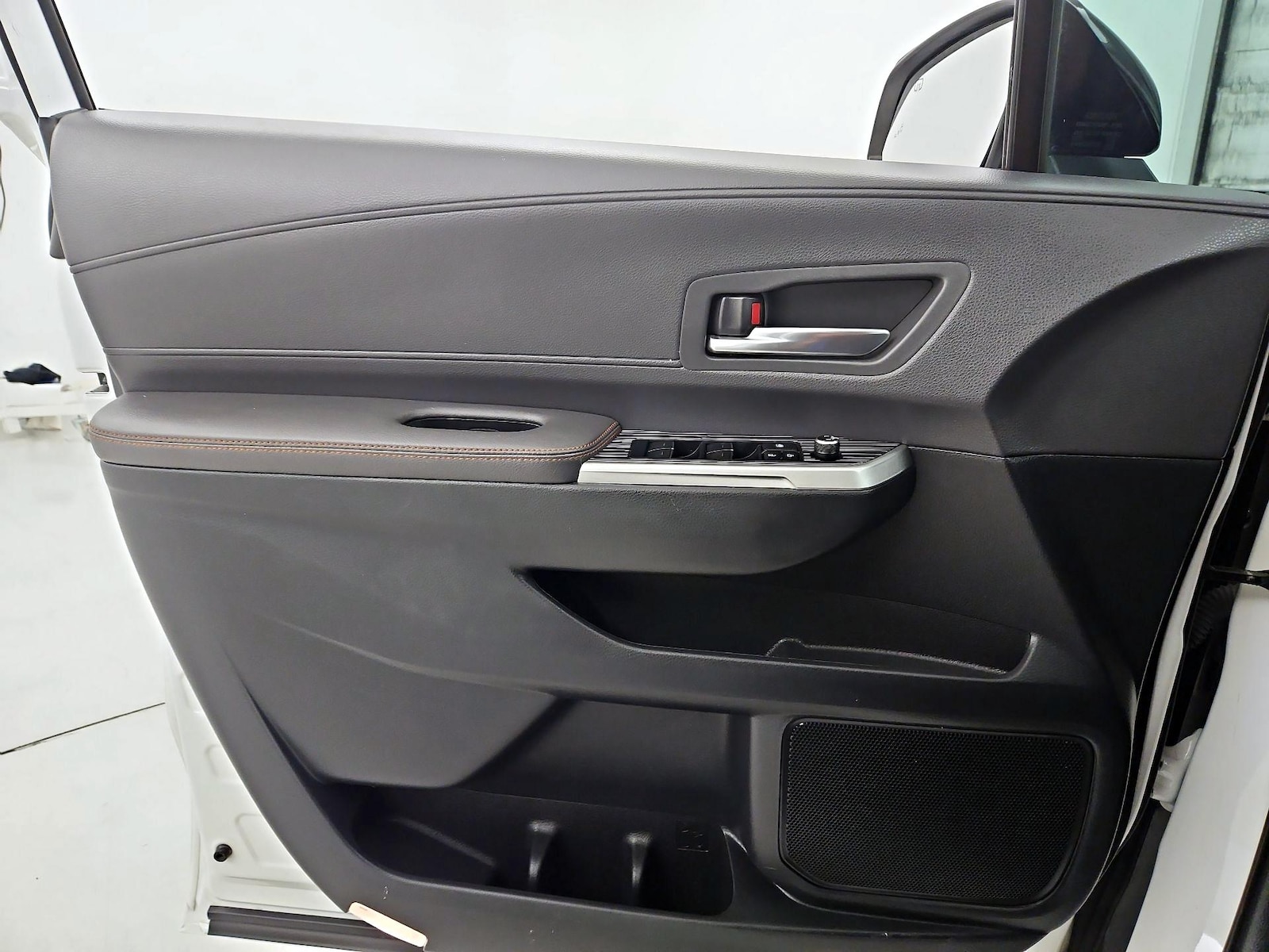 2021 Toyota Sienna XSE - Photo 13