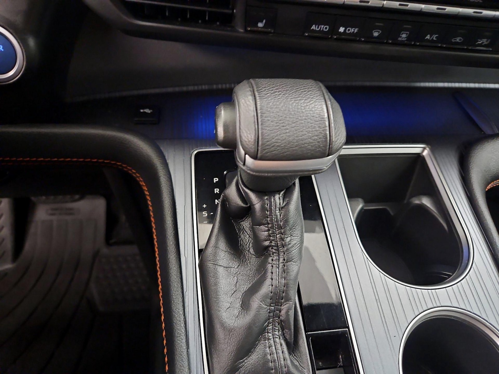 2021 Toyota Sienna XSE - Photo 19