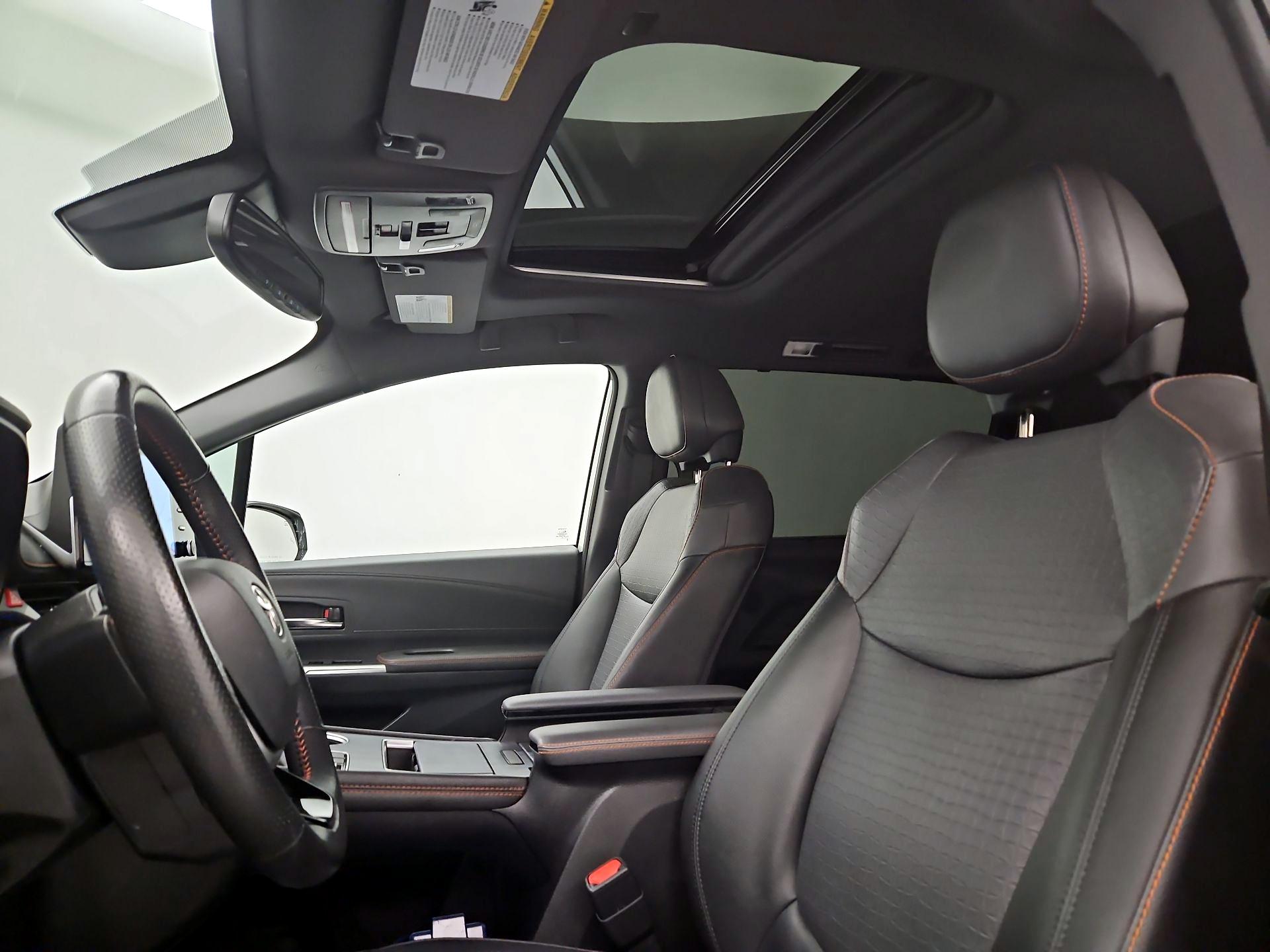 Thumbnail: 2021 Toyota Sienna - 20