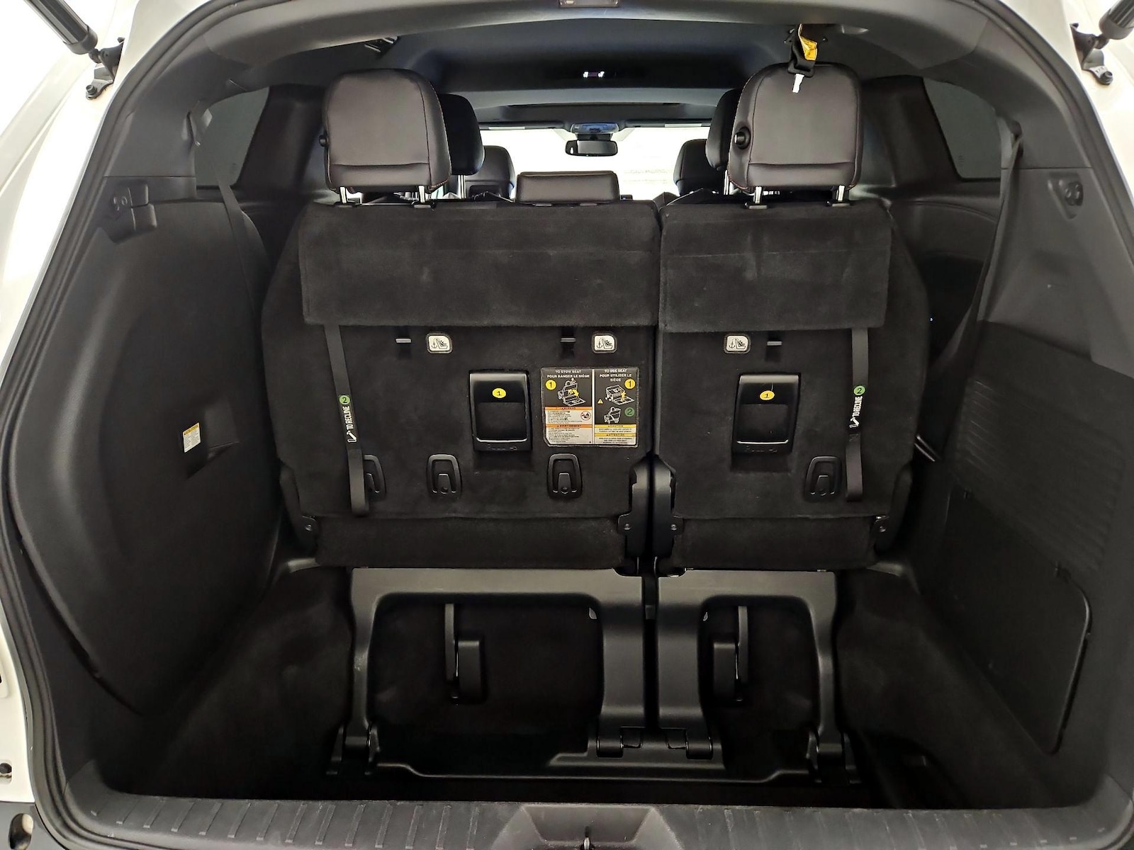 2021 Toyota Sienna XSE - Photo 24
