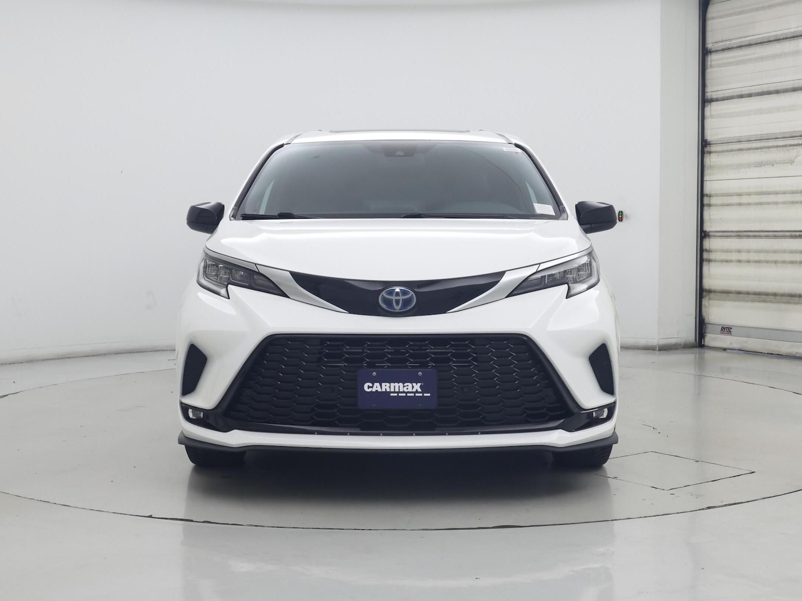 2021 Toyota Sienna XSE - Photo 6
