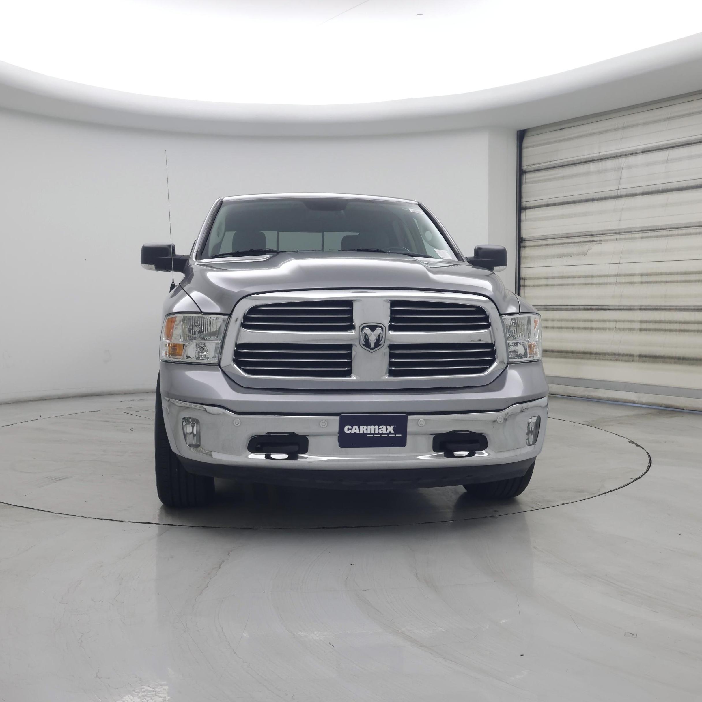 Thumbnail: 2019 RAM 1500 Classic - 5