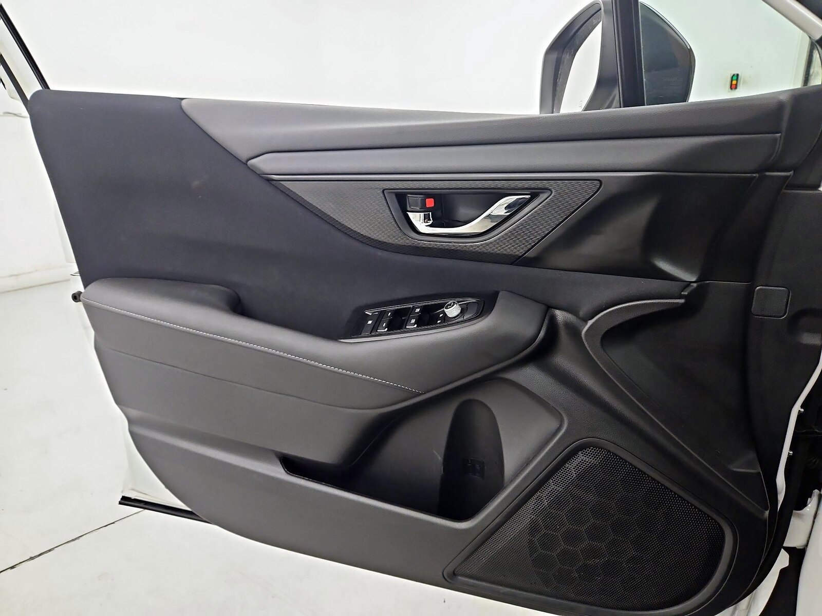 2025 Subaru Outback Premium - Photo 13