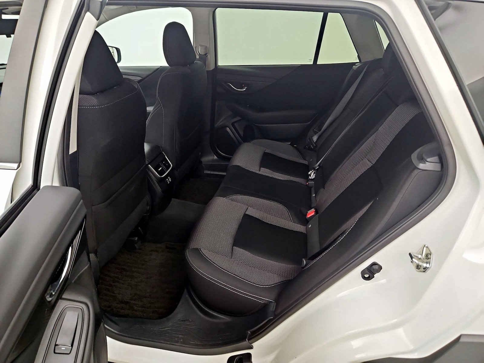 2025 Subaru Outback Premium - Photo 20