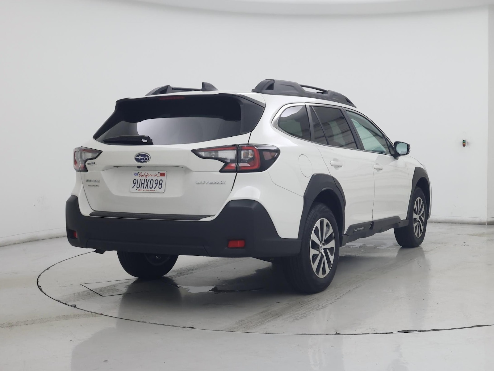 2025 Subaru Outback Premium - Photo 9